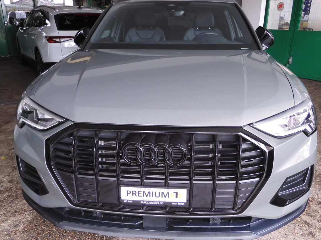 AUDI Q3 1.5 35 TFSI Advanced Attraction S-Tronic, Mild-Hybrid Benzin/Elektro, Occasion / Gebraucht, Automatik - 3