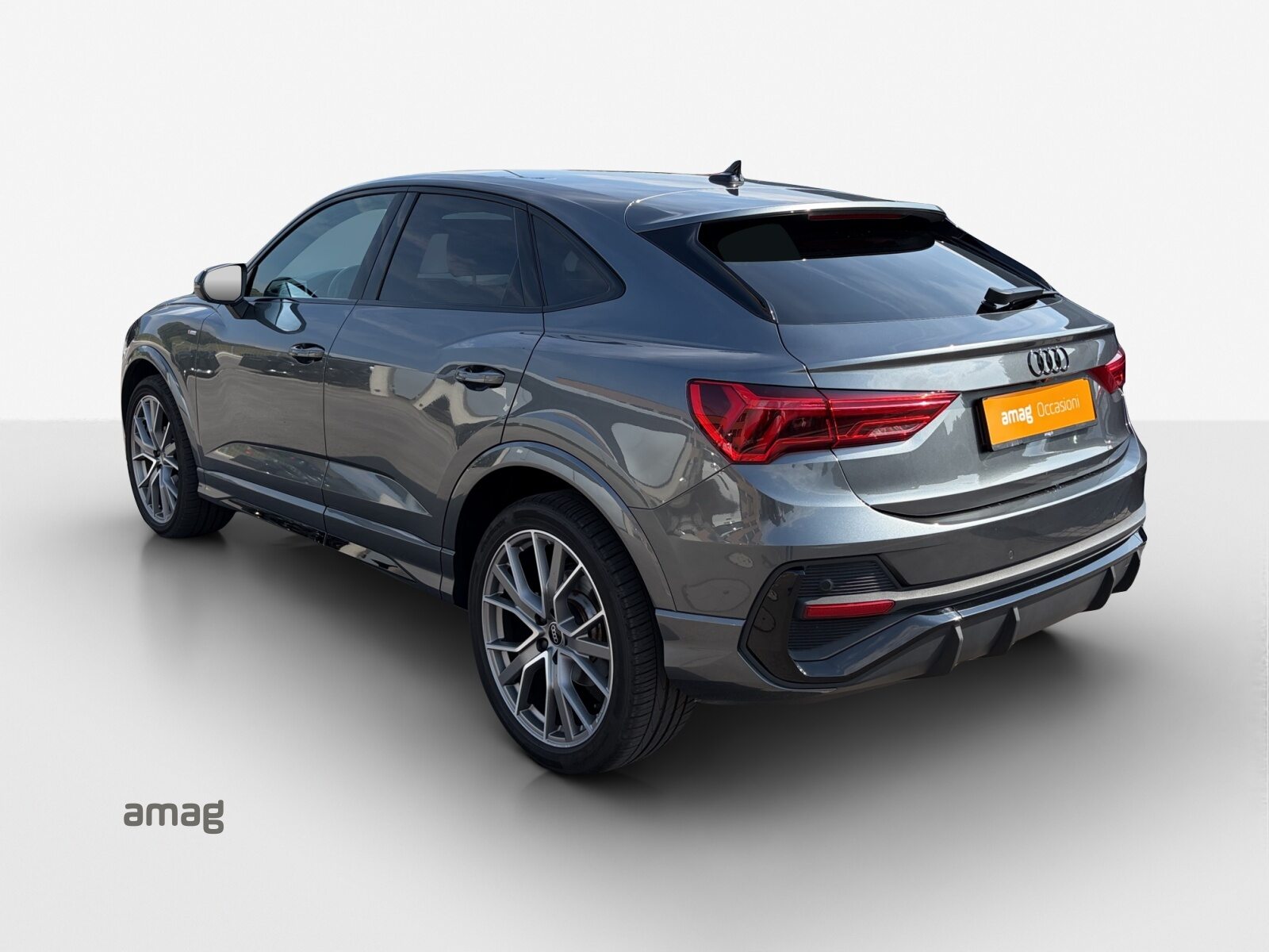 AUDI Q3 Sportback 35 TFSI S line Attraction, Benzin, Occasion, Automatik - 3