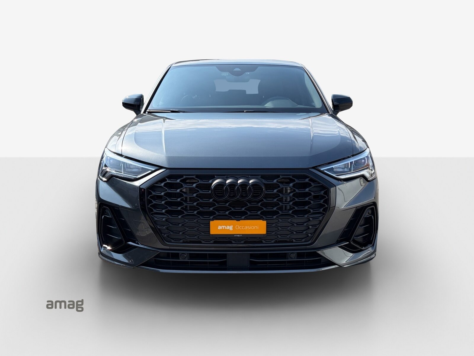 AUDI Q3 Sportback 35 TFSI S line Attraction, Benzin, Occasion, Automatik - 7