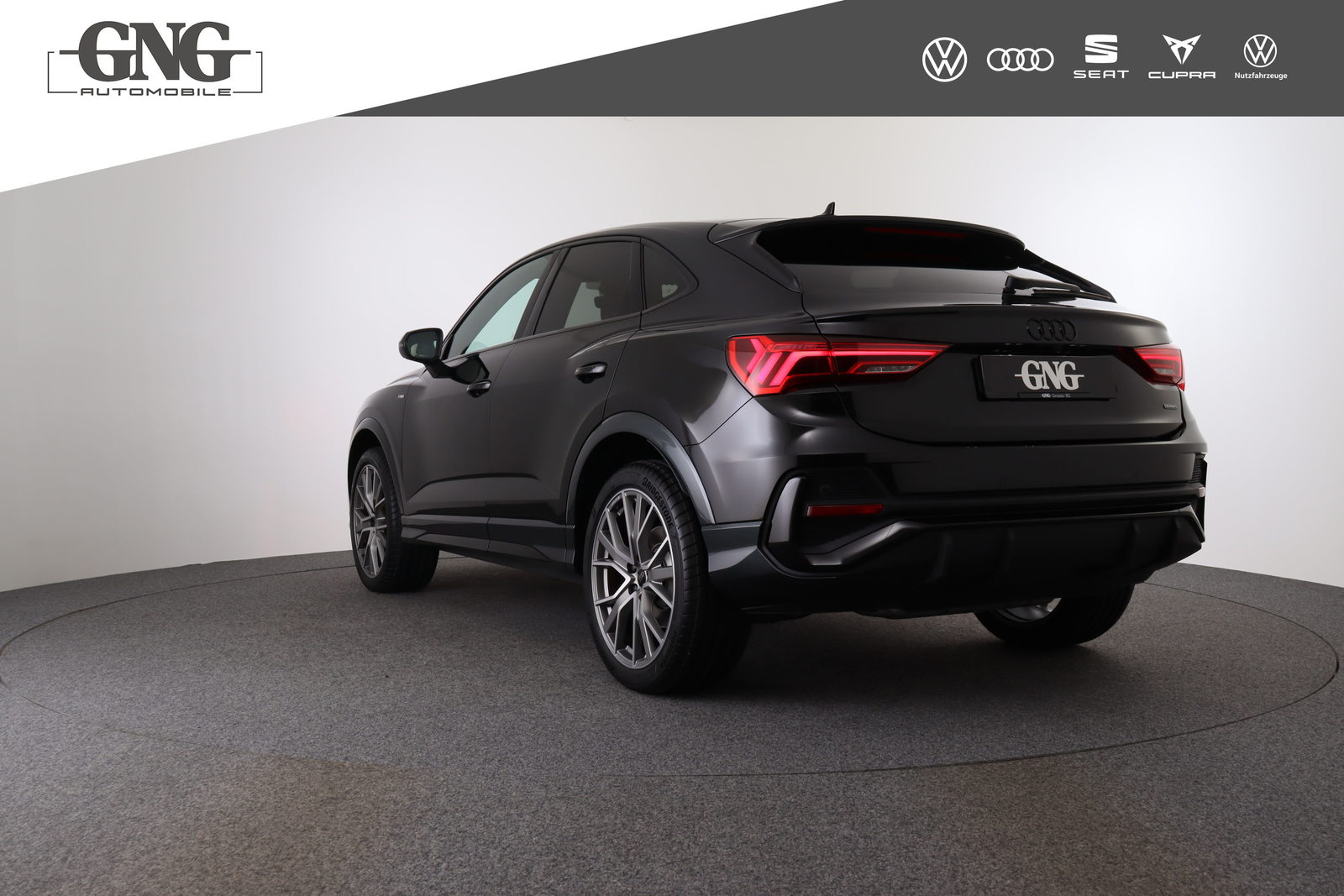 AUDI Q3 Sportback 40 TFSI S line, Benzin, Vorführwagen, Automatik - 3