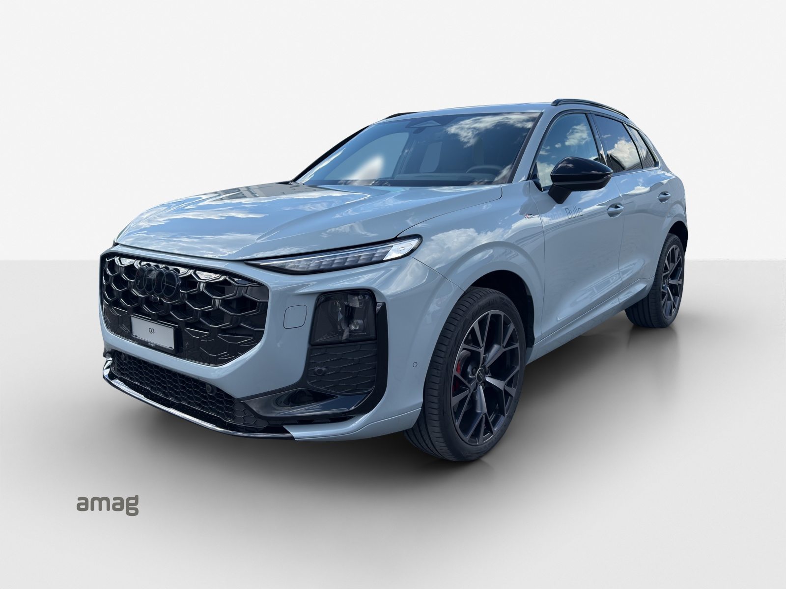AUDI Q3 SUV TFSI 195 kW