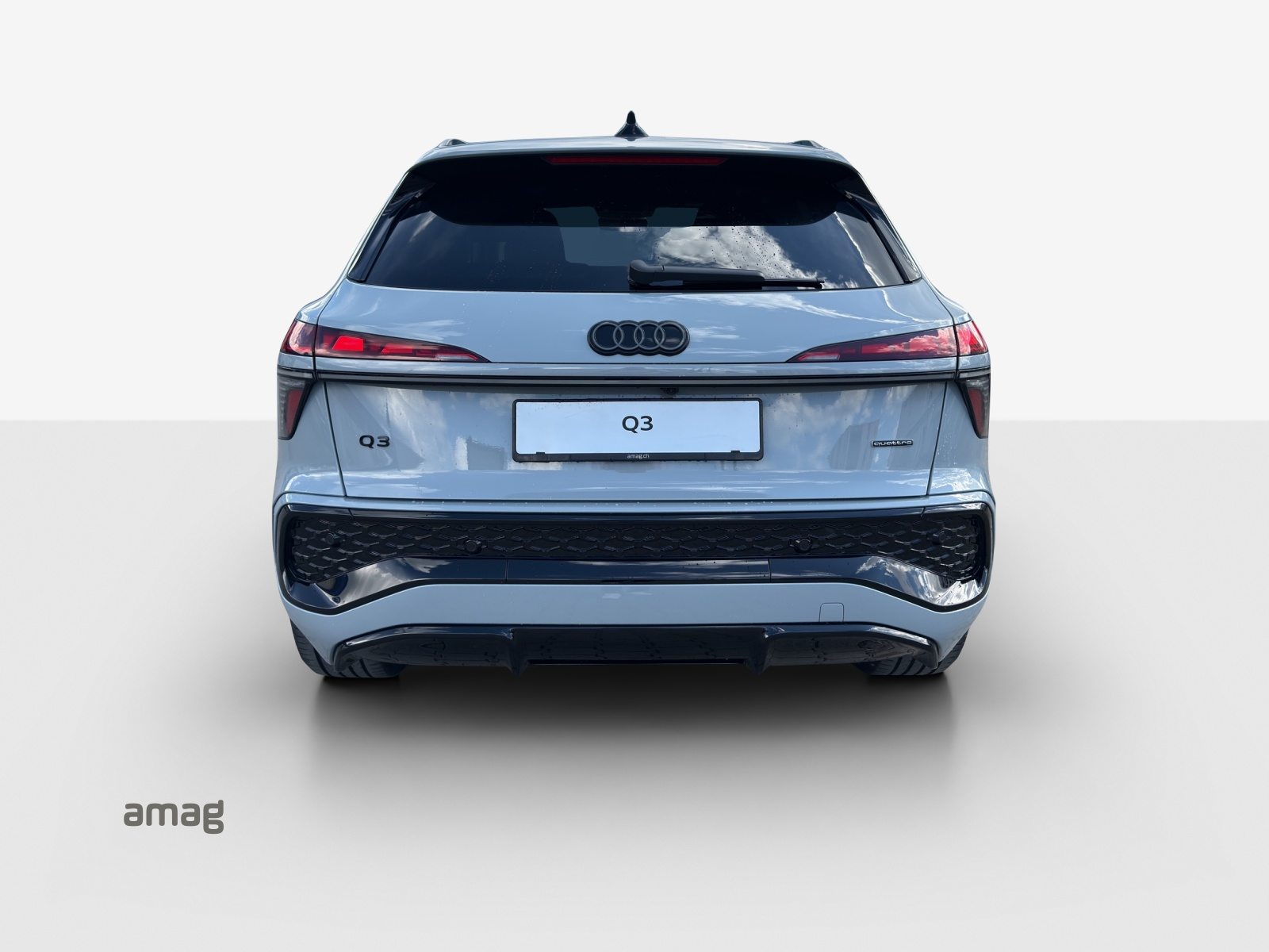 AUDI Q3 SUV TFSI 195 kW, Petrol, Ex-demonstrator, Automatic - 4