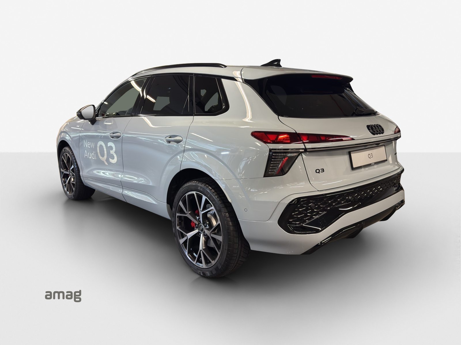 AUDI Q3 SUV TFSI 195 kW, Benzin, Vorführwagen, Automatik - 3