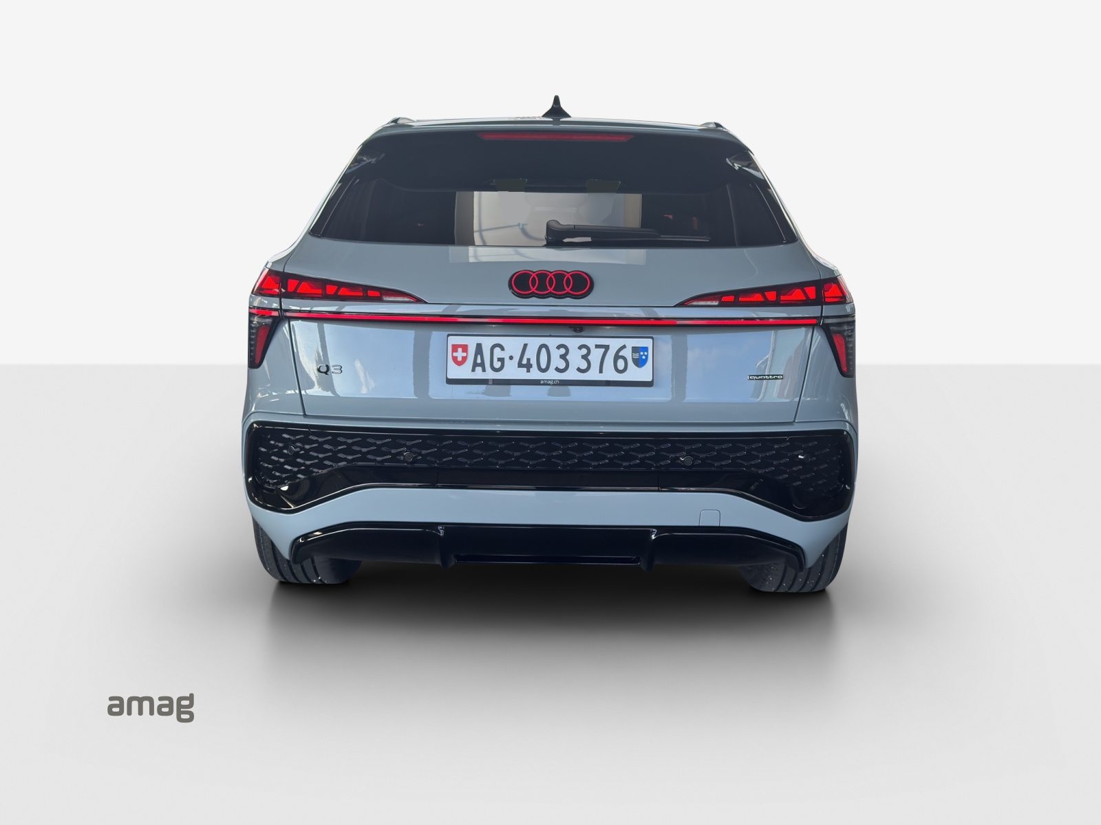 AUDI Q3 SUV TFSI 195 kW, Benzin, Vorführwagen, Automatik - 4