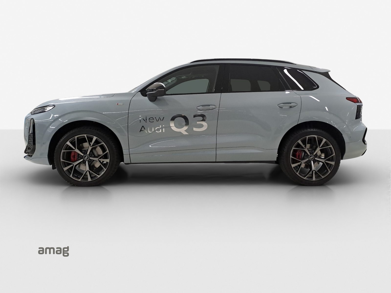 AUDI Q3 SUV TFSI 195 kW, Essence, Voiture de démonstration, Automatique - 2