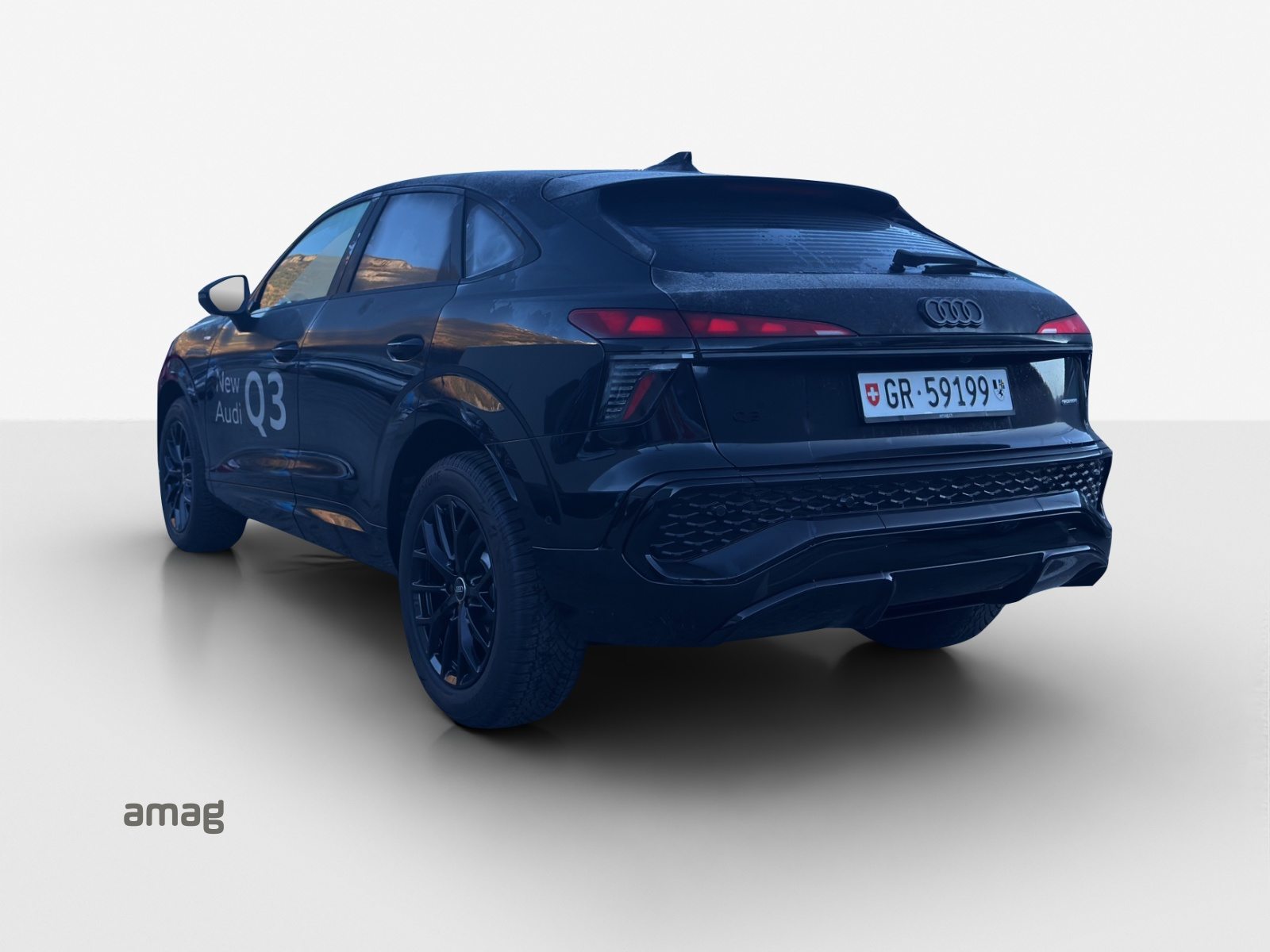 AUDI Q3 SB TFSI 195 kW, Petrol, Ex-demonstrator, Automatic - 3