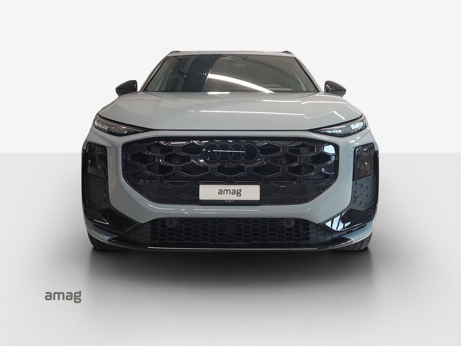AUDI Q3 SUV TFSI 195 kW, Petrol, Ex-demonstrator, Automatic - 7