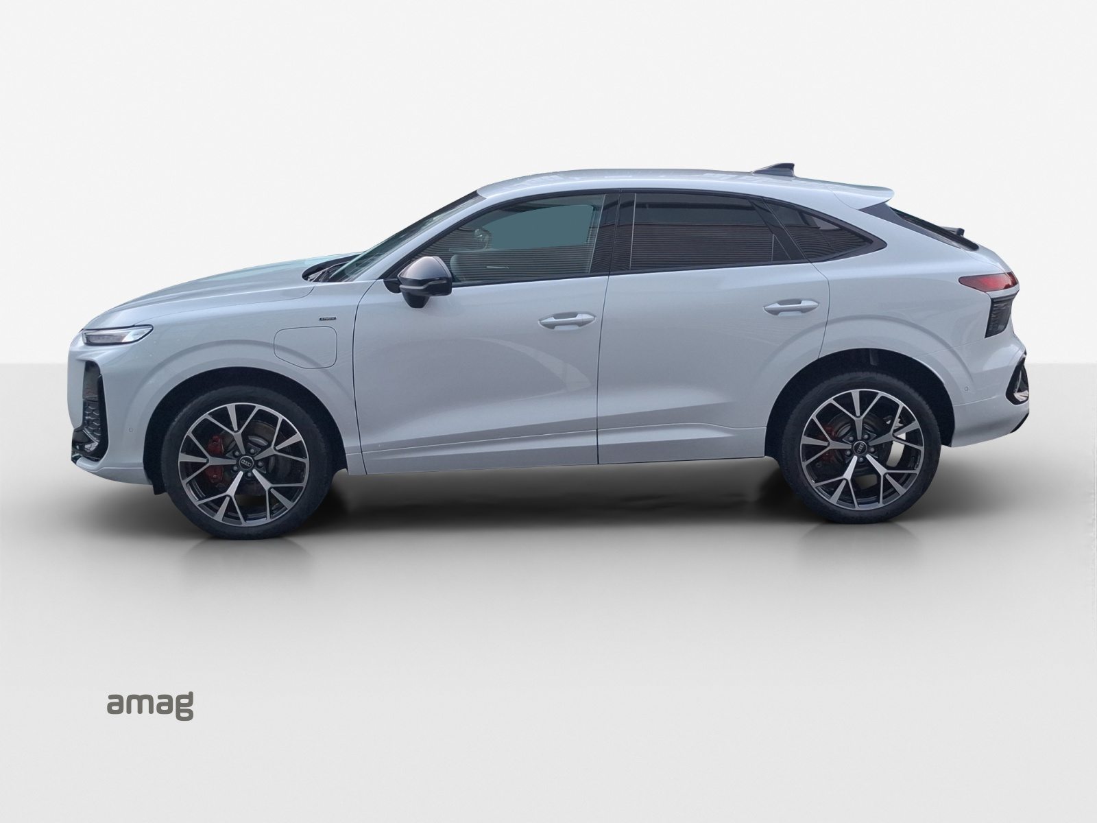 AUDI Q3 SB e-hybrid 200 kW, Voll-Hybrid Benzin/Elektro, Vorführwagen, Automatik - 2