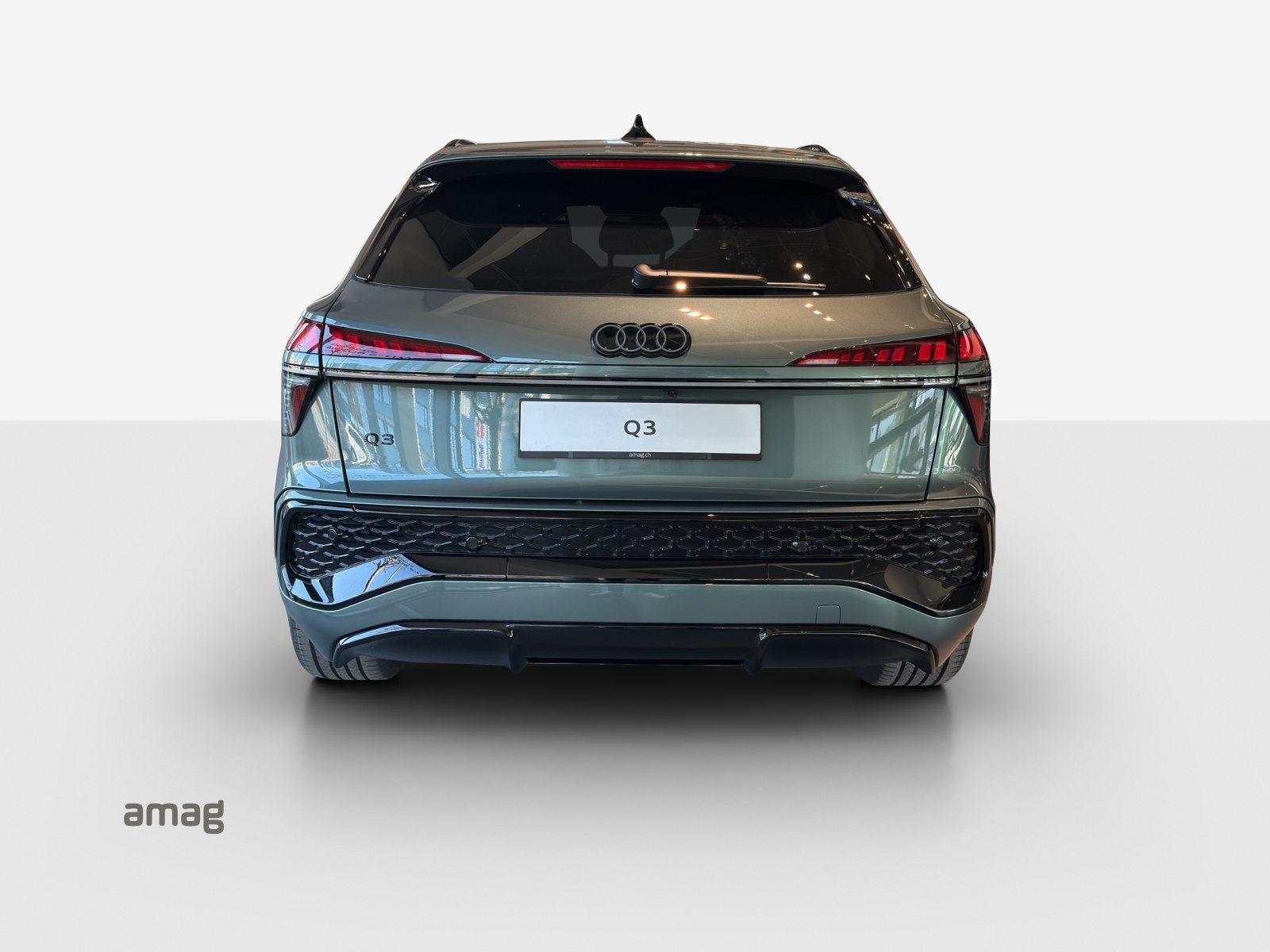 AUDI Q3 SUV TFSI 110 kW, Benzin, Vorführwagen, Automatik - 4