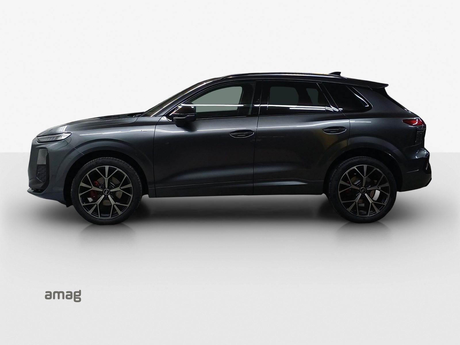 AUDI Q3 SUV TFSI 110 kW, Petrol, Ex-demonstrator, Automatic - 2