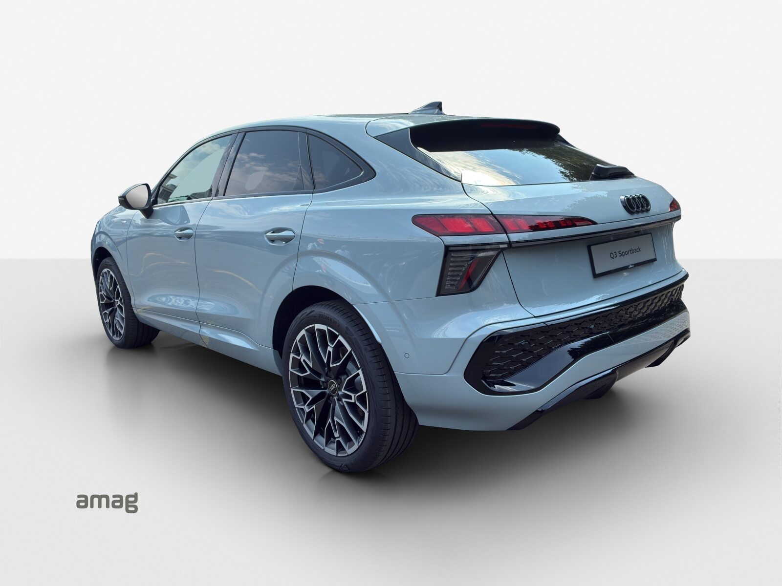 AUDI Q3 SB TFSI 110 kW, Petrol, Ex-demonstrator, Automatic - 3