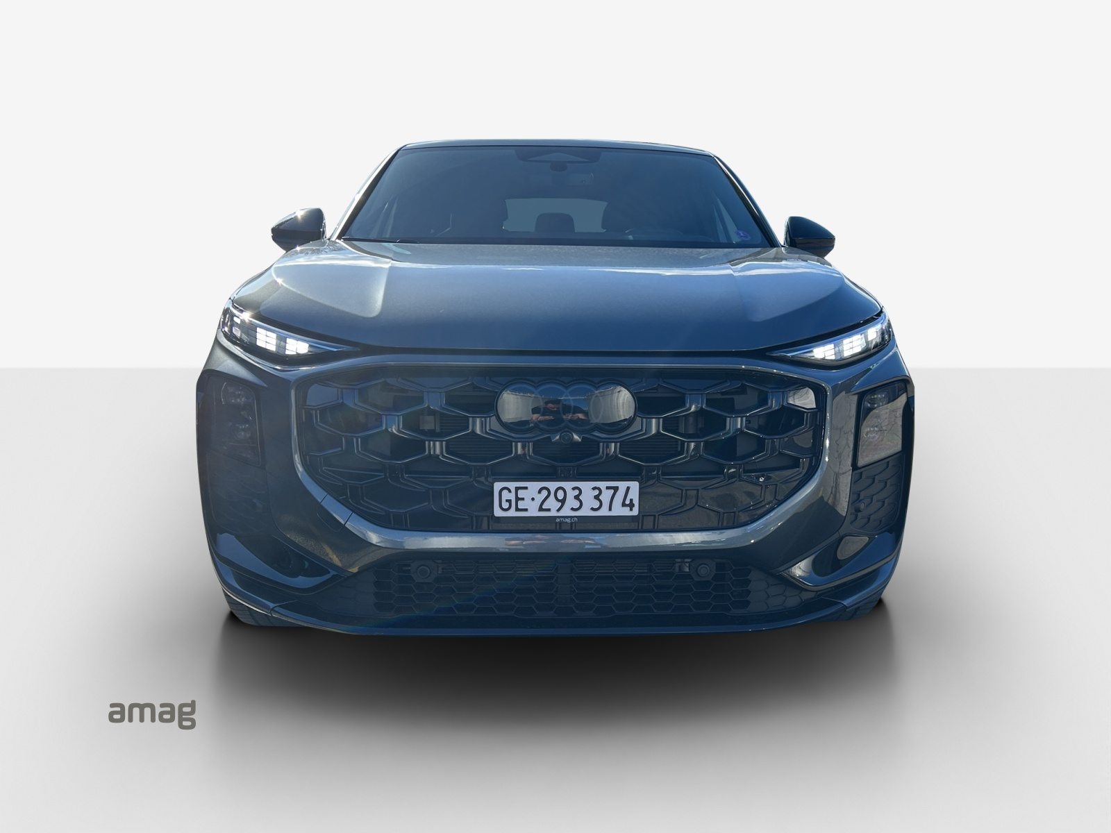 AUDI Q3 SB e-hybrid 200 kW, Voll-Hybrid Benzin/Elektro, Vorführwagen, Automatik - 2