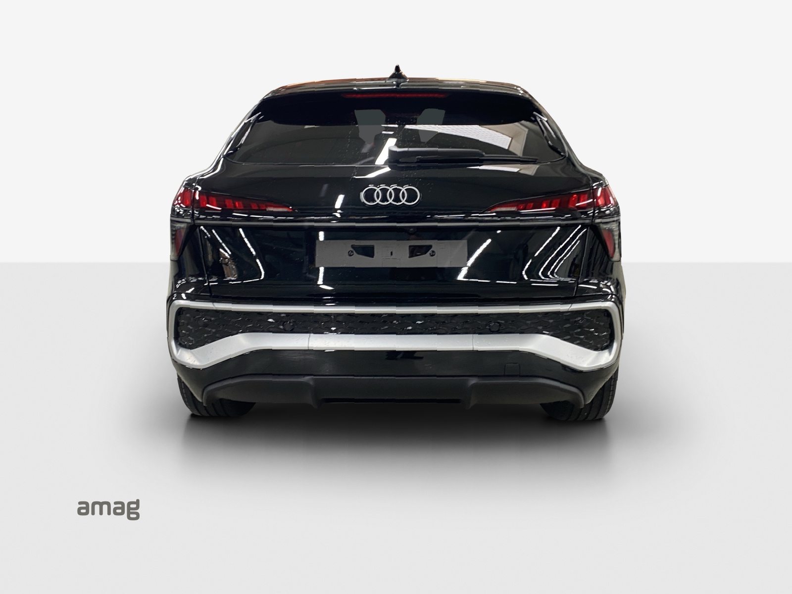 AUDI Q3 SB TFSI 110 kW, Essence, Voiture de démonstration, Automatique - 4