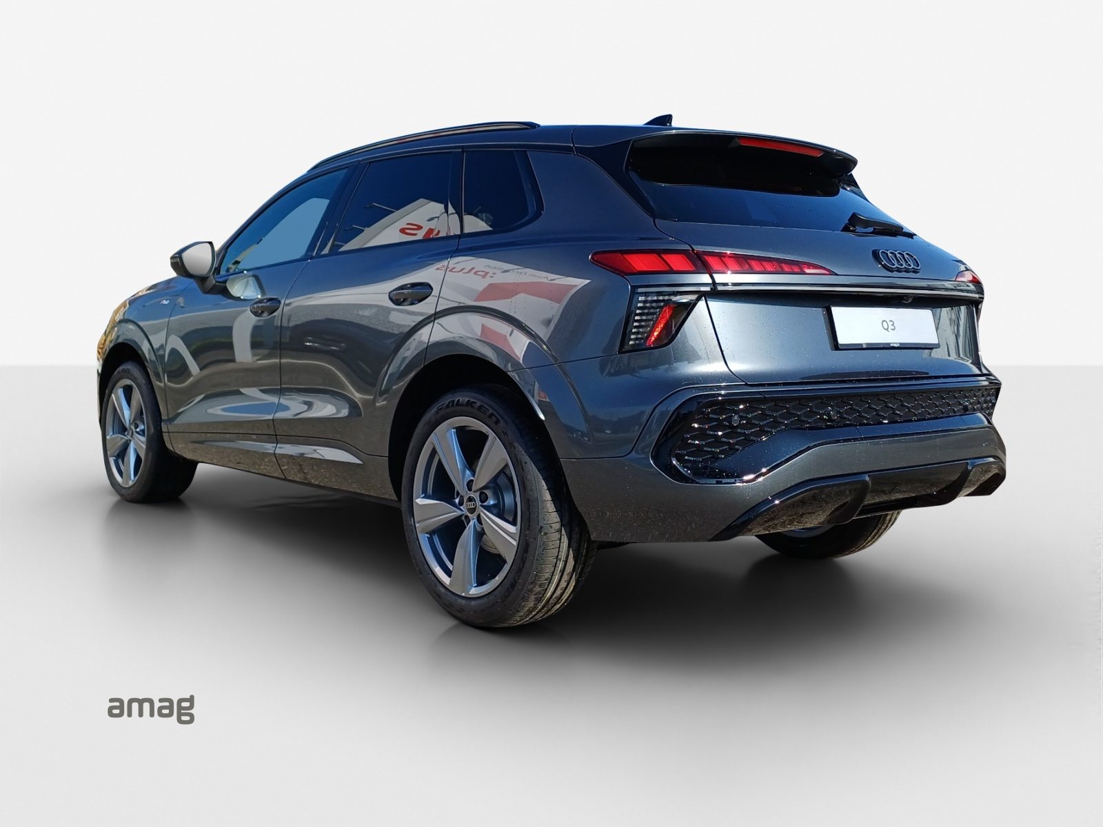 AUDI Q3 SUV TFSI 110 kW, Petrol, Ex-demonstrator, Automatic - 3