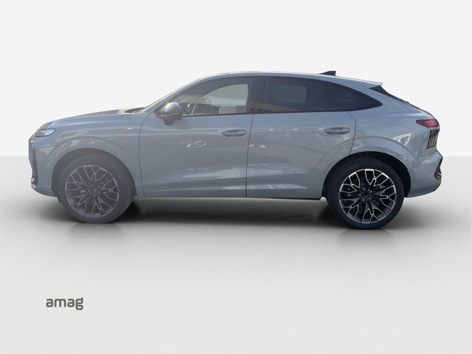 AUDI Q3 SB TFSI 110 kW, Essence, Voiture de démonstration, Automatique - 2