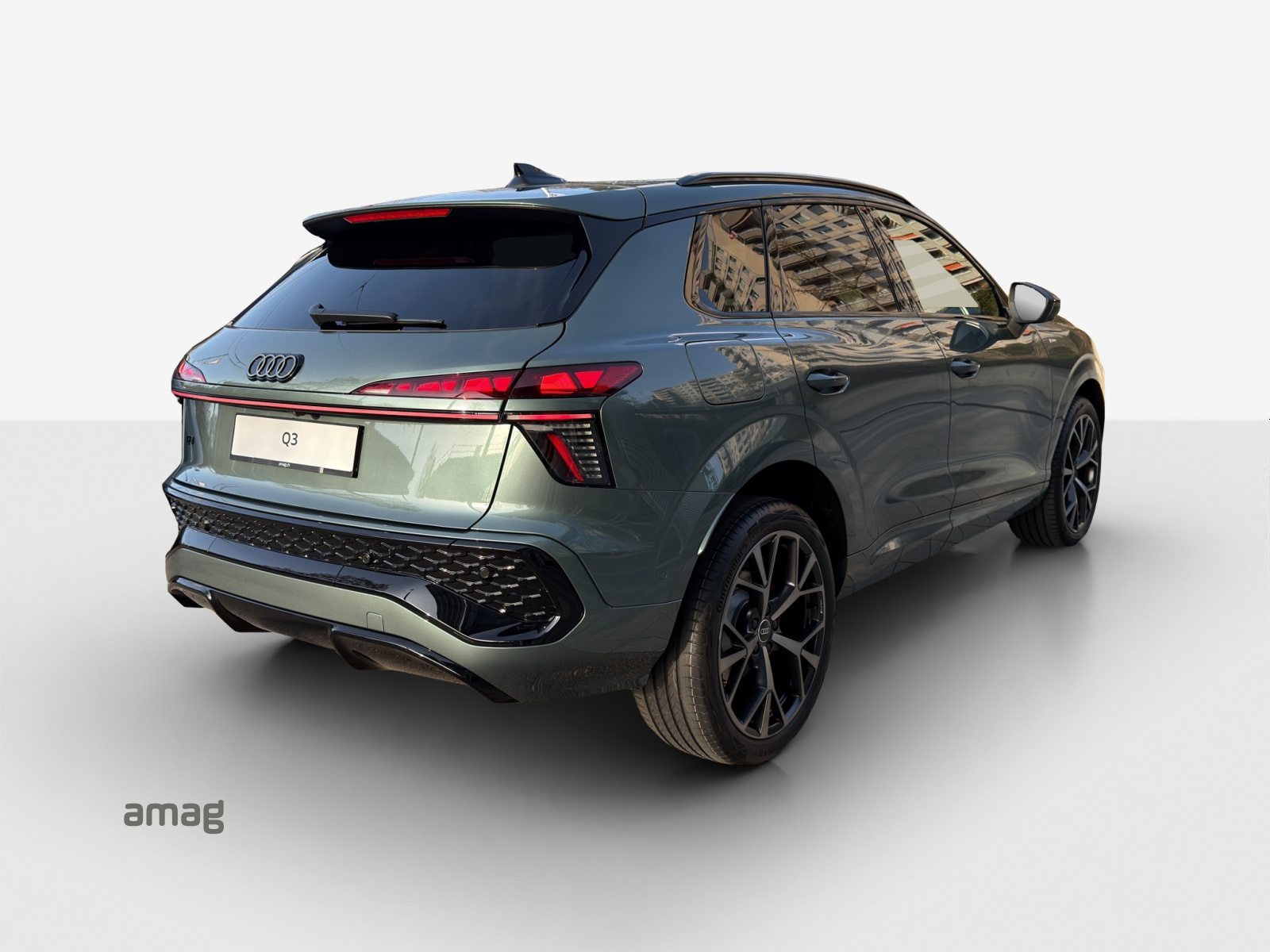 AUDI Q3 SUV TFSI 110 kW, Petrol, Ex-demonstrator, Automatic - 5