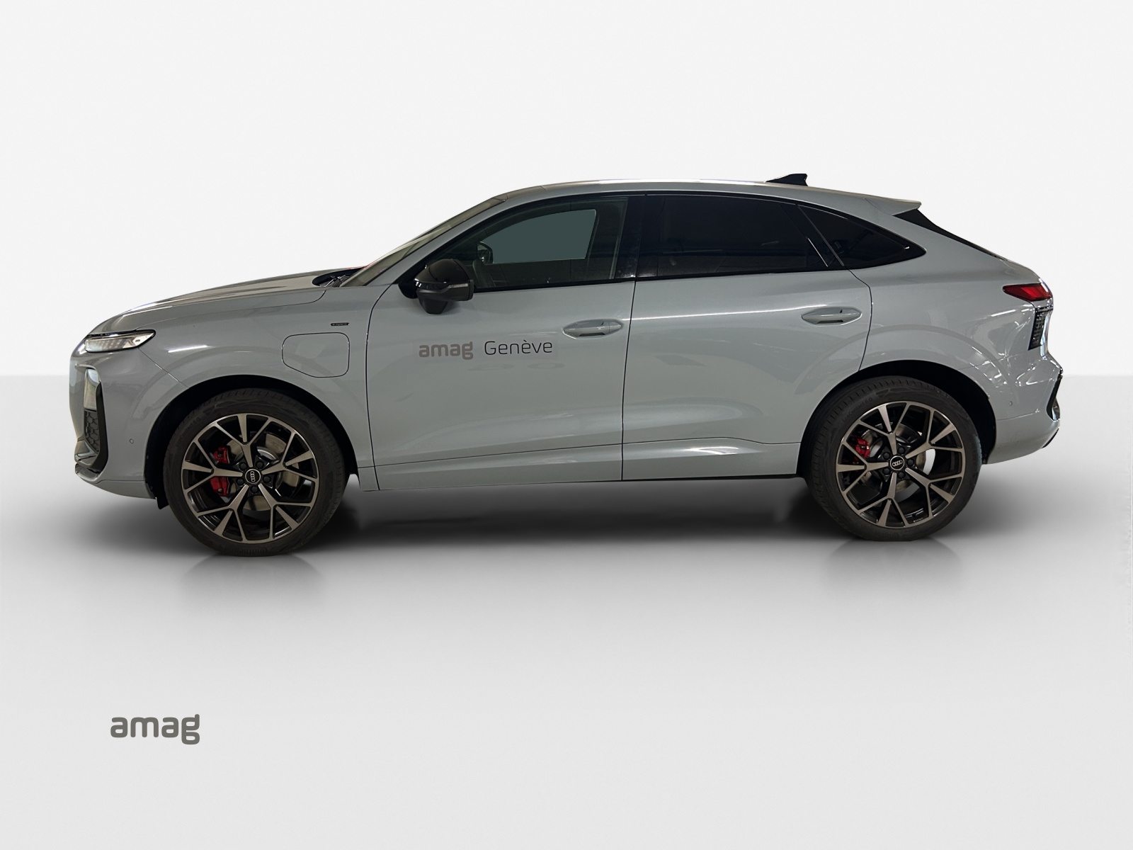 AUDI Q3 SB e-hybrid 200 kW, Voll-Hybrid Benzin/Elektro, Vorführwagen, Automatik - 2