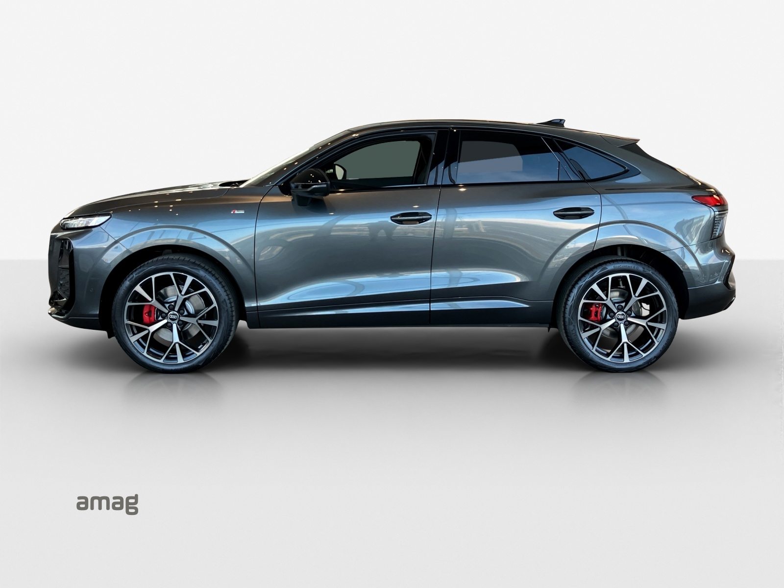 AUDI Q3 SB TFSI 195 kW, Benzin, Vorführwagen, Automatik - 2
