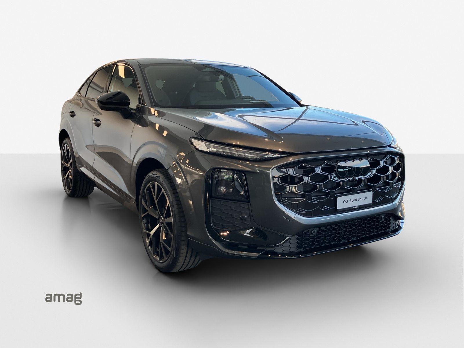 AUDI Q3 SB TFSI 195 kW, Benzin, Vorführwagen, Automatik - 6