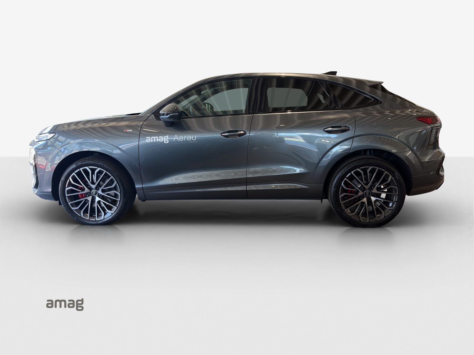 AUDI Q3 SB TFSI 195 kW, Benzin, Vorführwagen, Automatik - 2