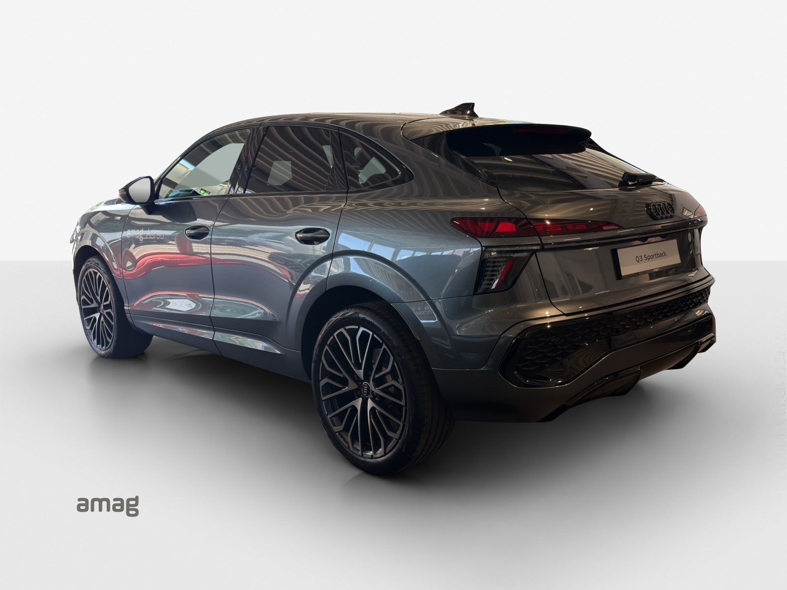 AUDI Q3 SB TFSI 195 kW, Benzin, Vorführwagen, Automatik - 3