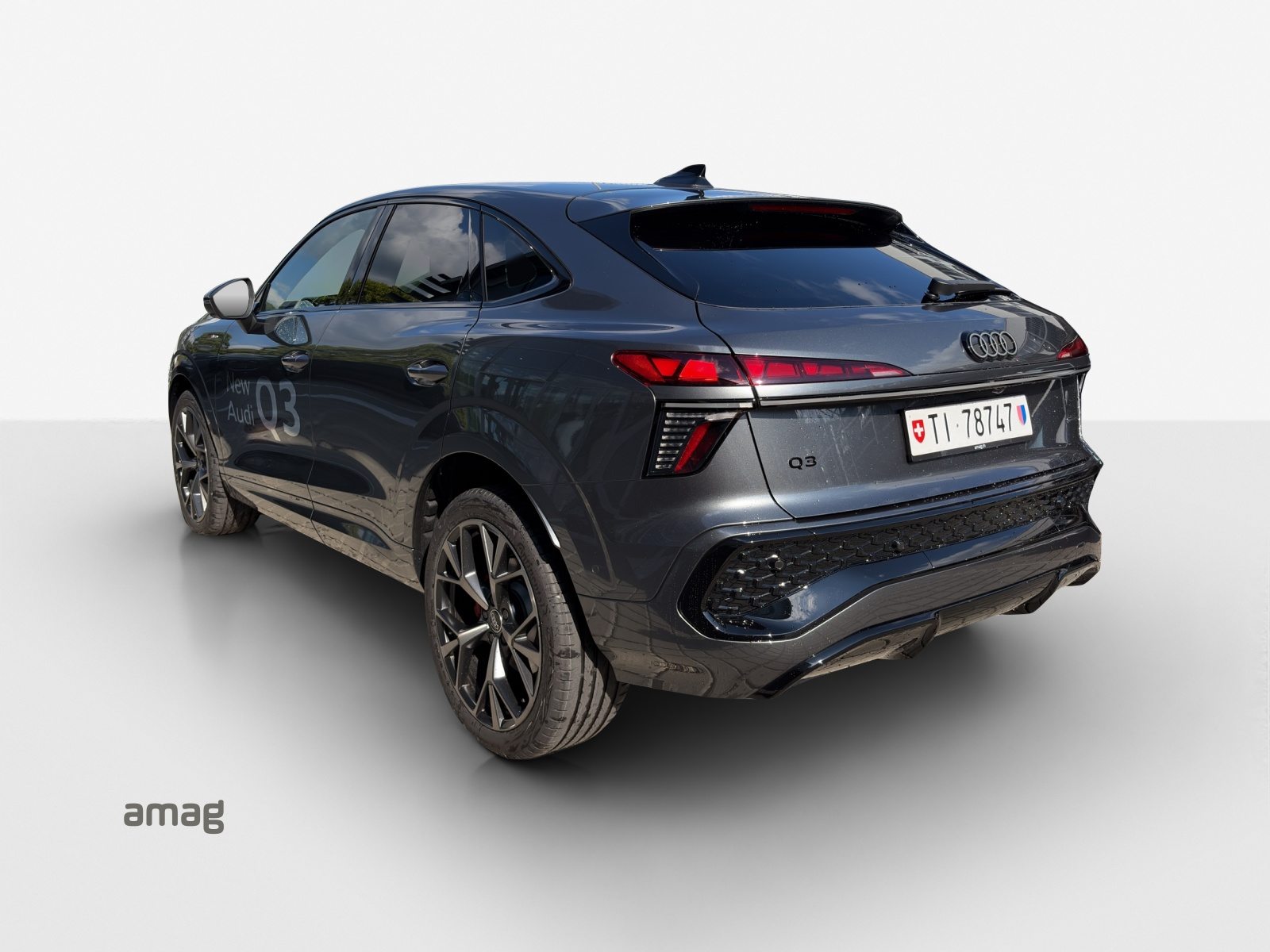 AUDI Q3 SB TFSI 195 kW, Petrol, Ex-demonstrator, Automatic - 3
