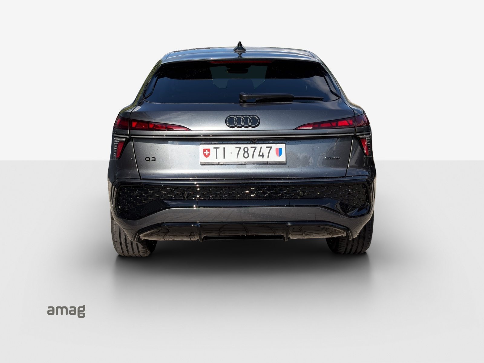 AUDI Q3 SB TFSI 195 kW, Petrol, Ex-demonstrator, Automatic - 4
