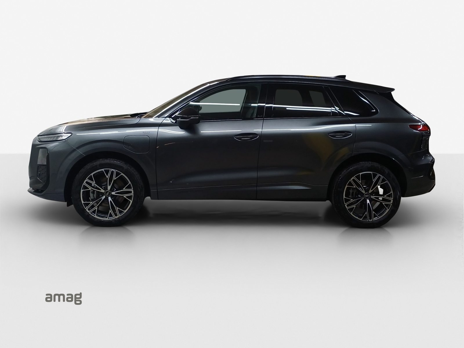 AUDI Q3 SUV e-hybrid 200 kW, Hybride Intégral Essence/Électricité, Voiture de démonstration, Automatique - 2