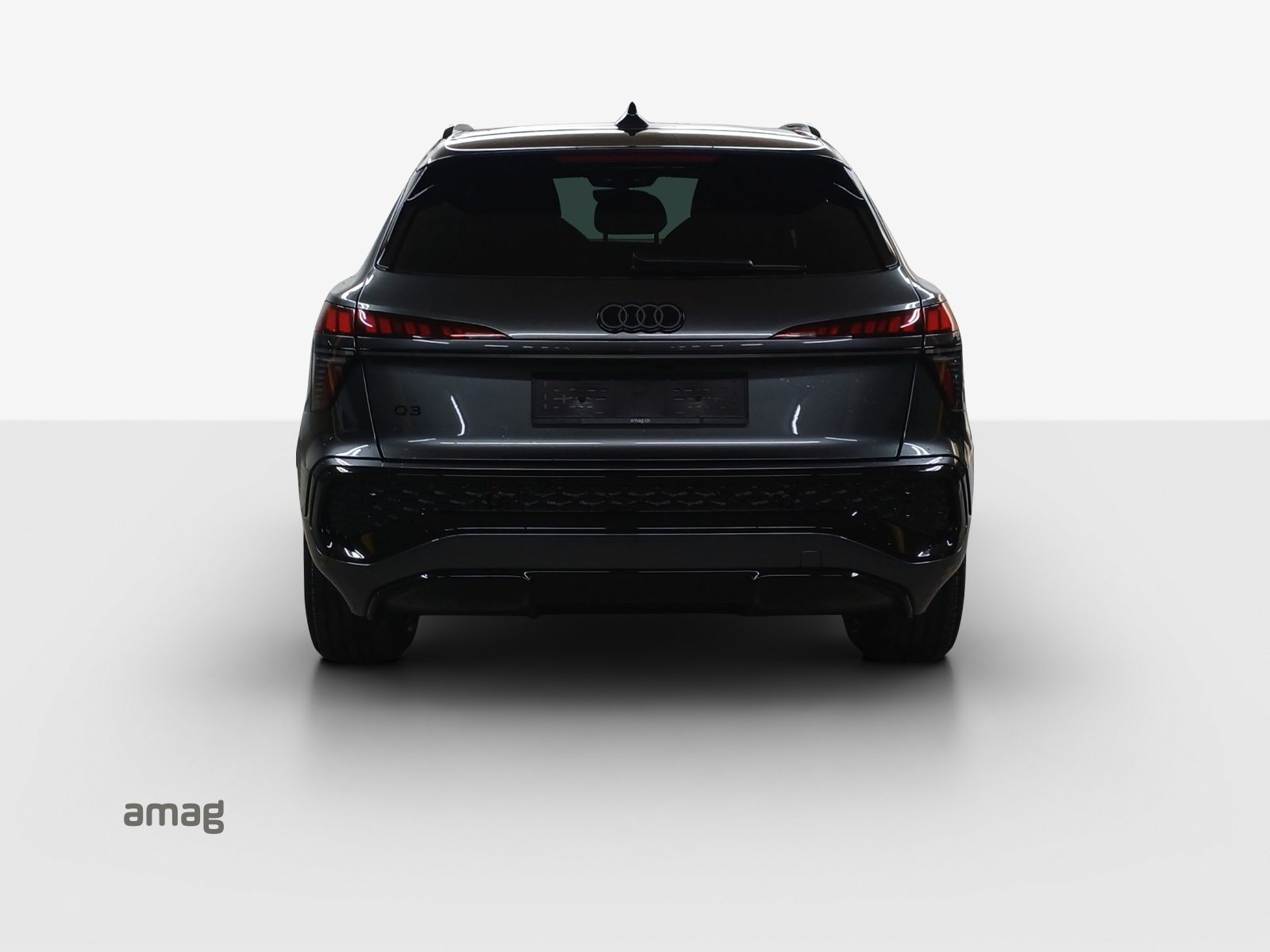 AUDI Q3 SUV e-hybrid 200 kW, Hybride Intégral Essence/Électricité, Voiture de démonstration, Automatique - 4