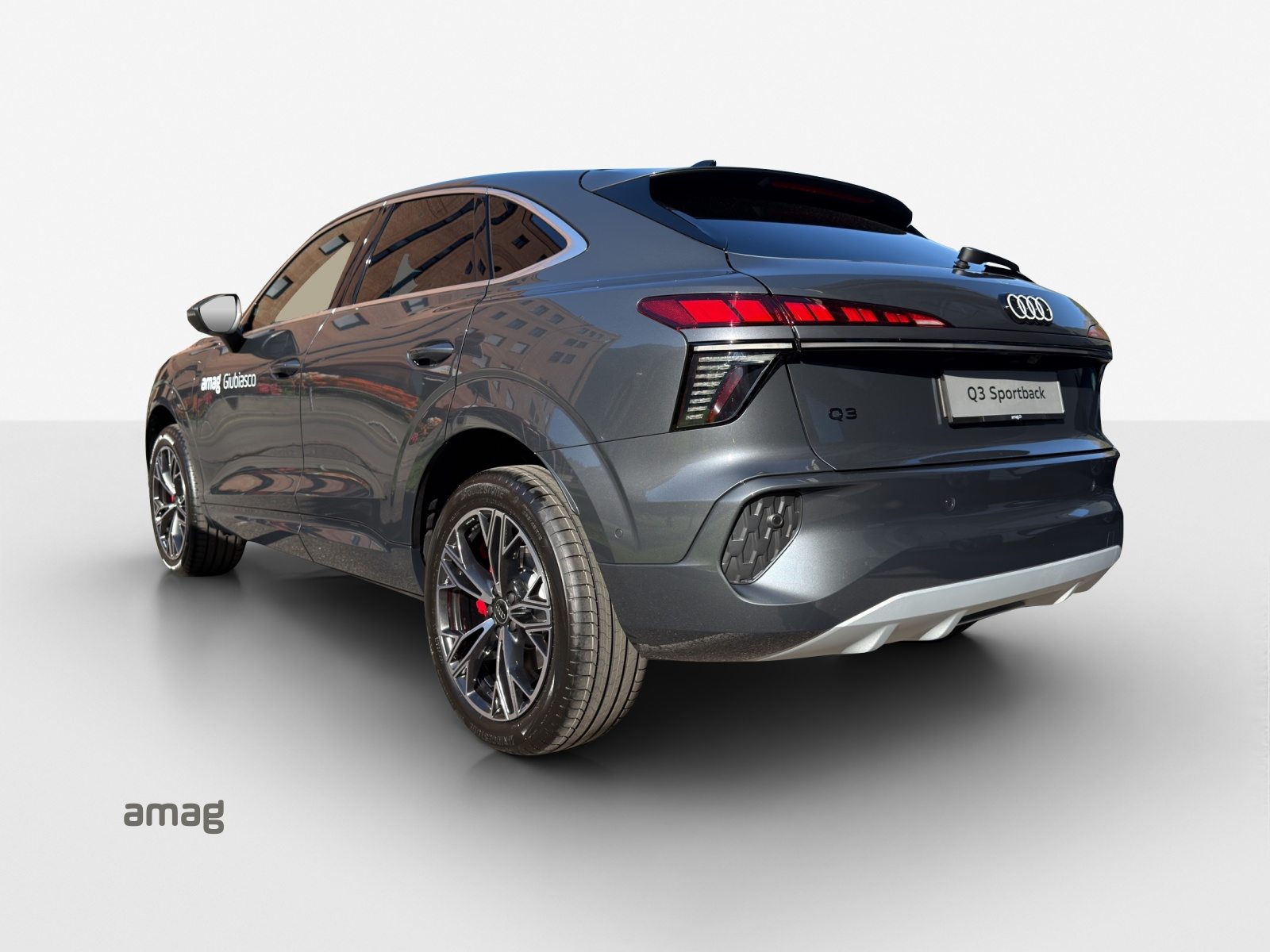 AUDI Q3 SB e-hybrid 200 kW, Full-Hybrid Petrol/Electric, Ex-demonstrator, Automatic - 3