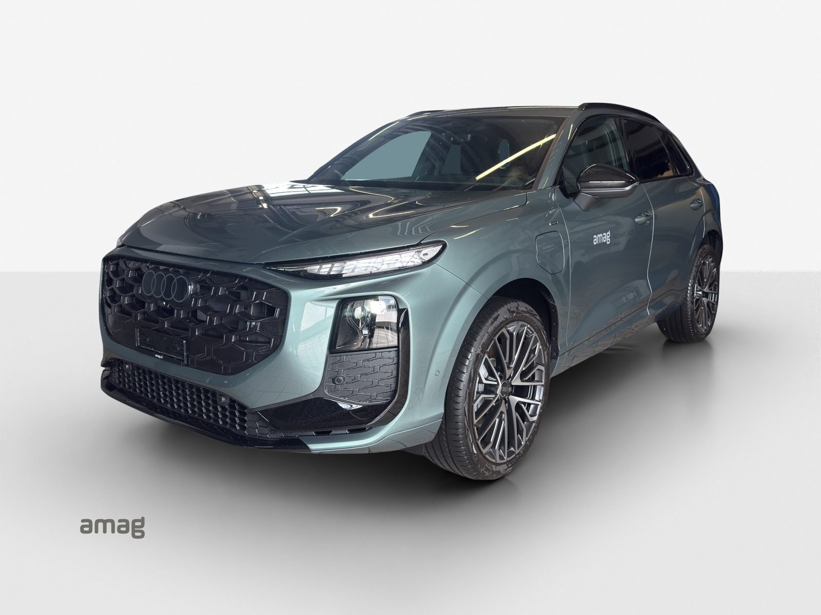 AUDI Q3 SUV e-hybrid 200 kW