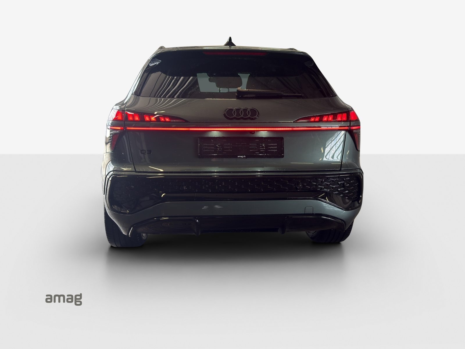 AUDI Q3 SUV e-hybrid 200 kW, Hybride Integrale Benzina/Elettrica, Auto dimostrativa, Automatico - 4