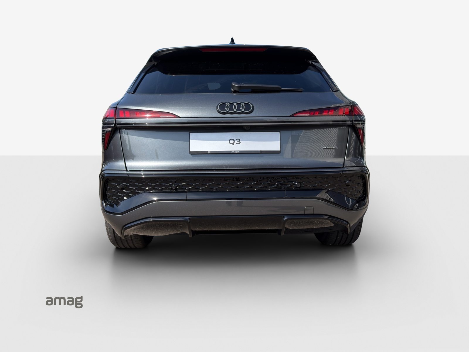 AUDI Q3 SUV TFSI 195 kW, Benzin, Vorführwagen, Automatik - 4