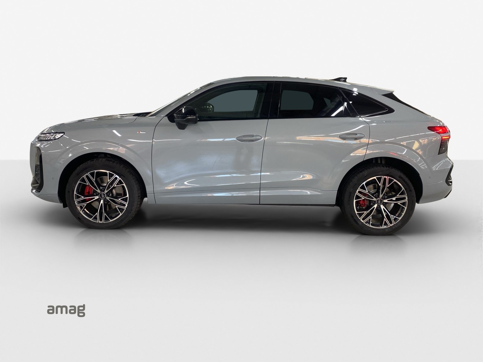 AUDI Q3 SB TFSI 195 kW, Essence, Voiture de démonstration, Automatique - 2