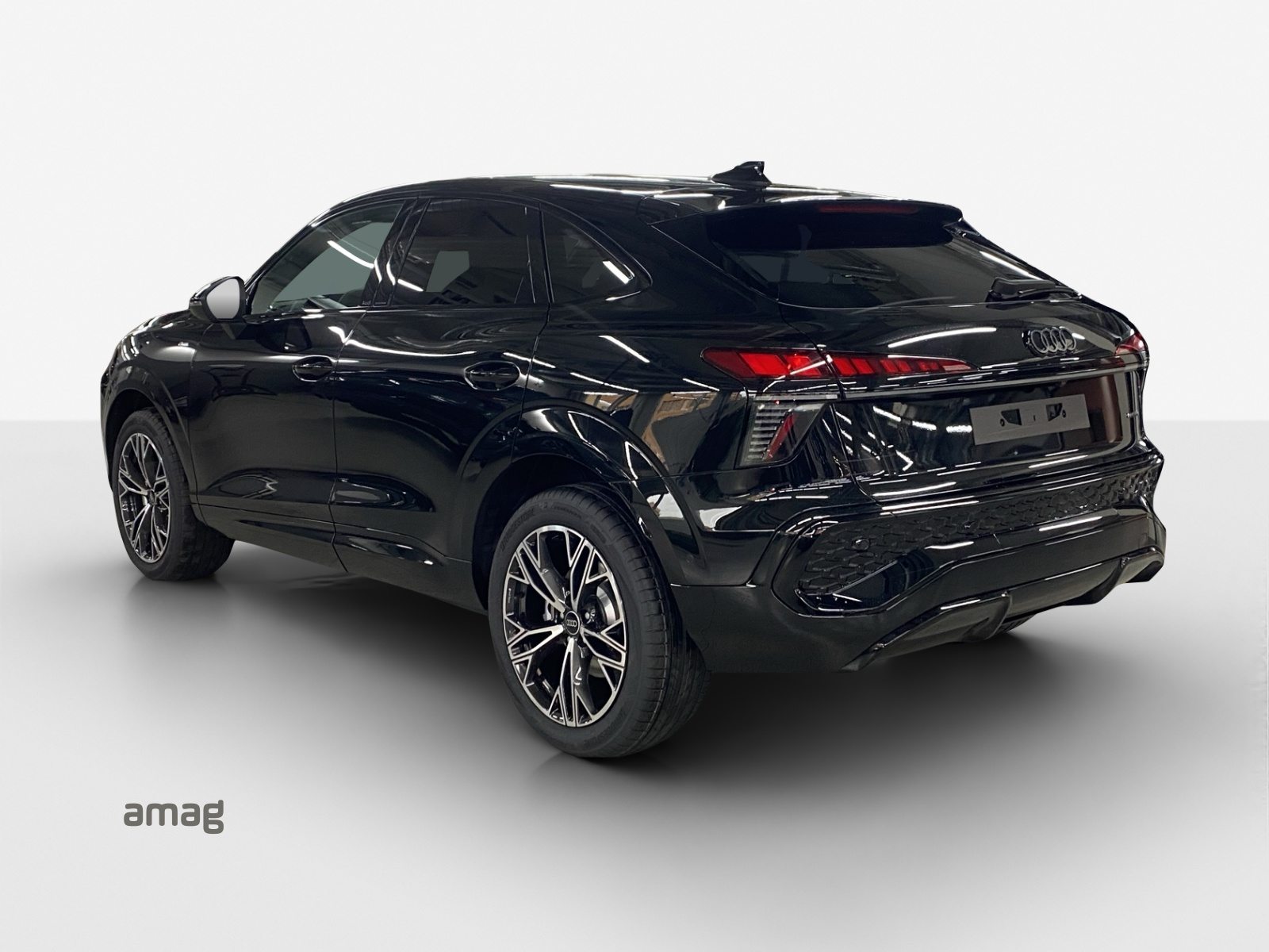 AUDI Q3 SB TFSI 195 kW, Benzin, Vorführwagen, Automatik - 3