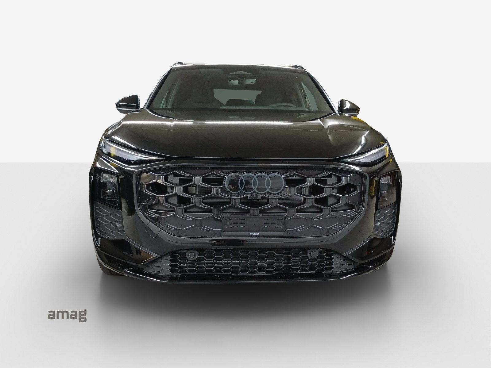 AUDI Q3 SUV TFSI 195 kW, Benzin, Vorführwagen, Automatik - 7