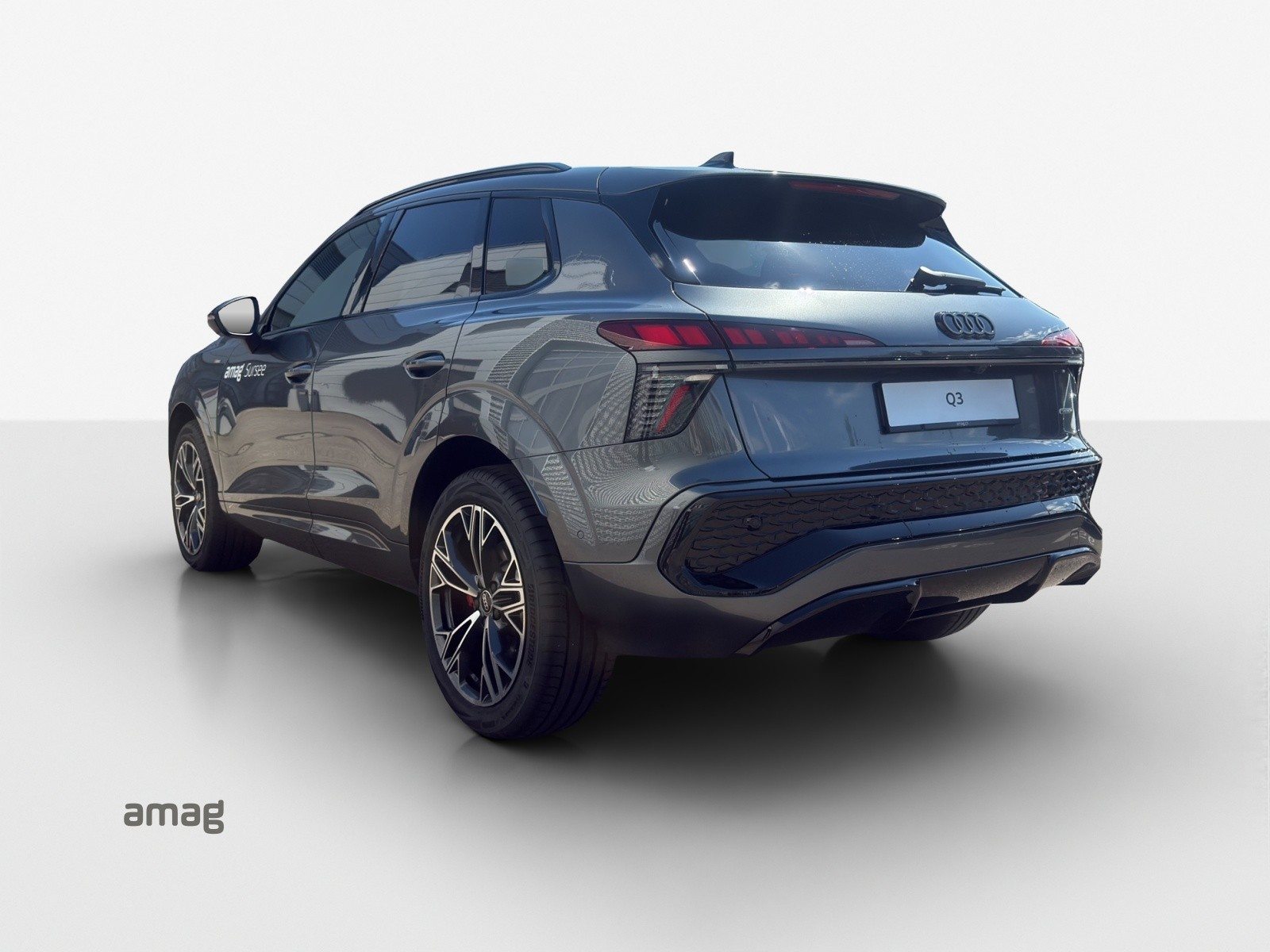 AUDI Q3 SUV TFSI 195 kW, Essence, Voiture de démonstration, Automatique - 4
