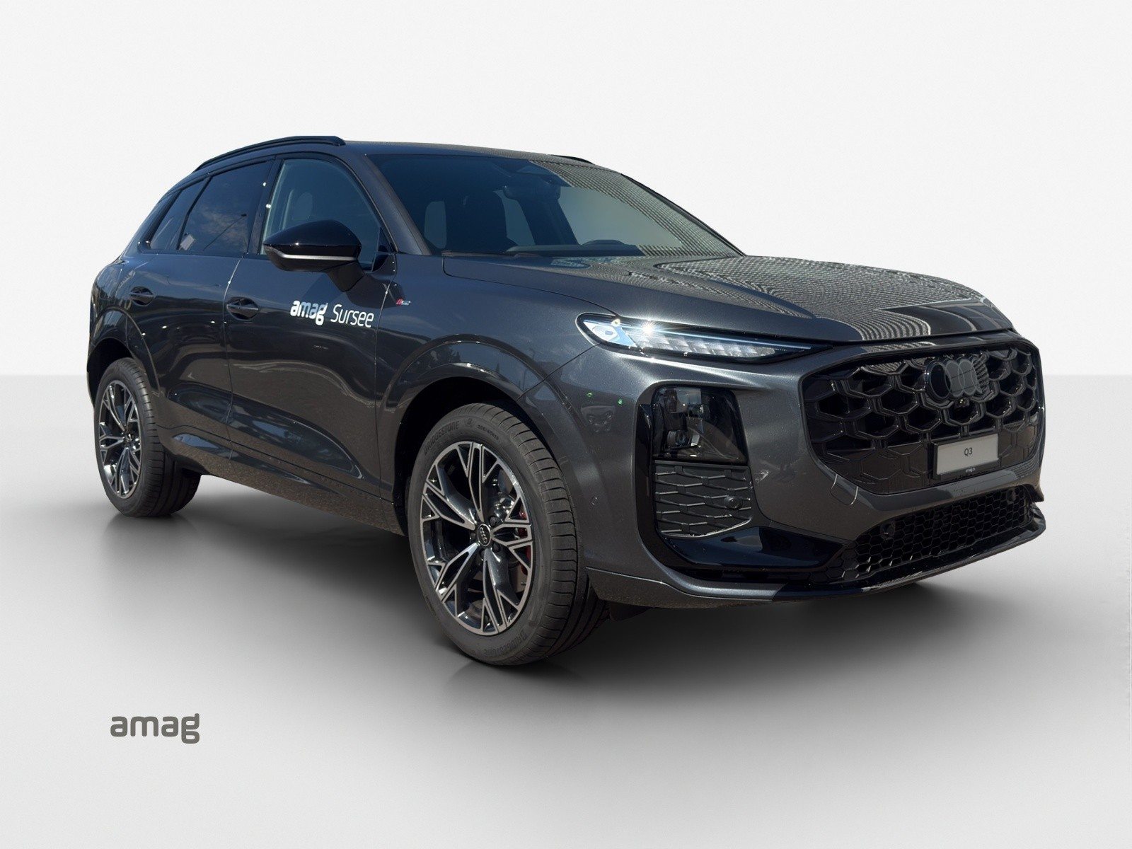 AUDI Q3 SUV TFSI 195 kW, Essence, Voiture de démonstration, Automatique - 7