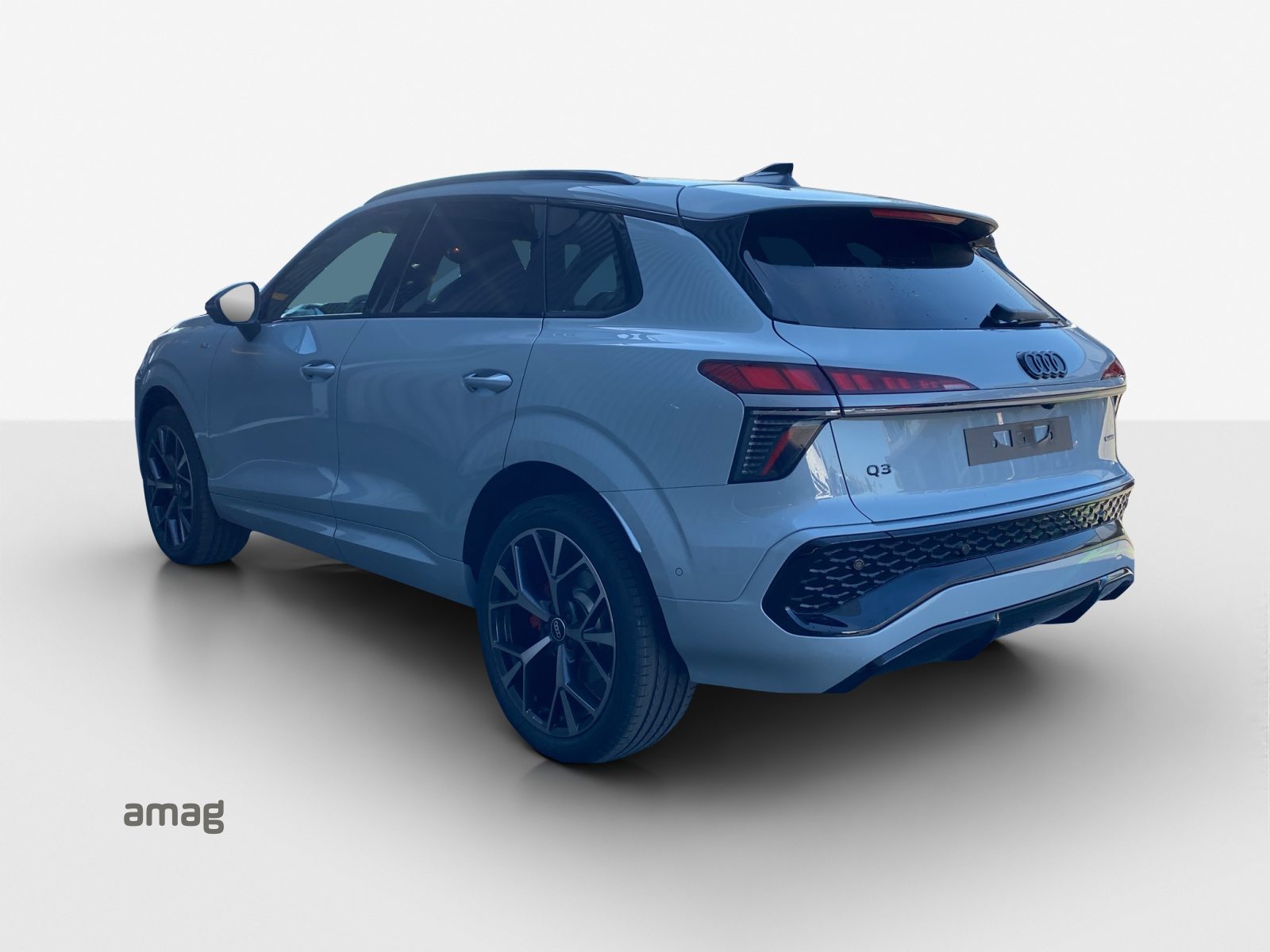 AUDI Q3 SUV TFSI 195 kW, Benzin, Vorführwagen, Automatik - 3