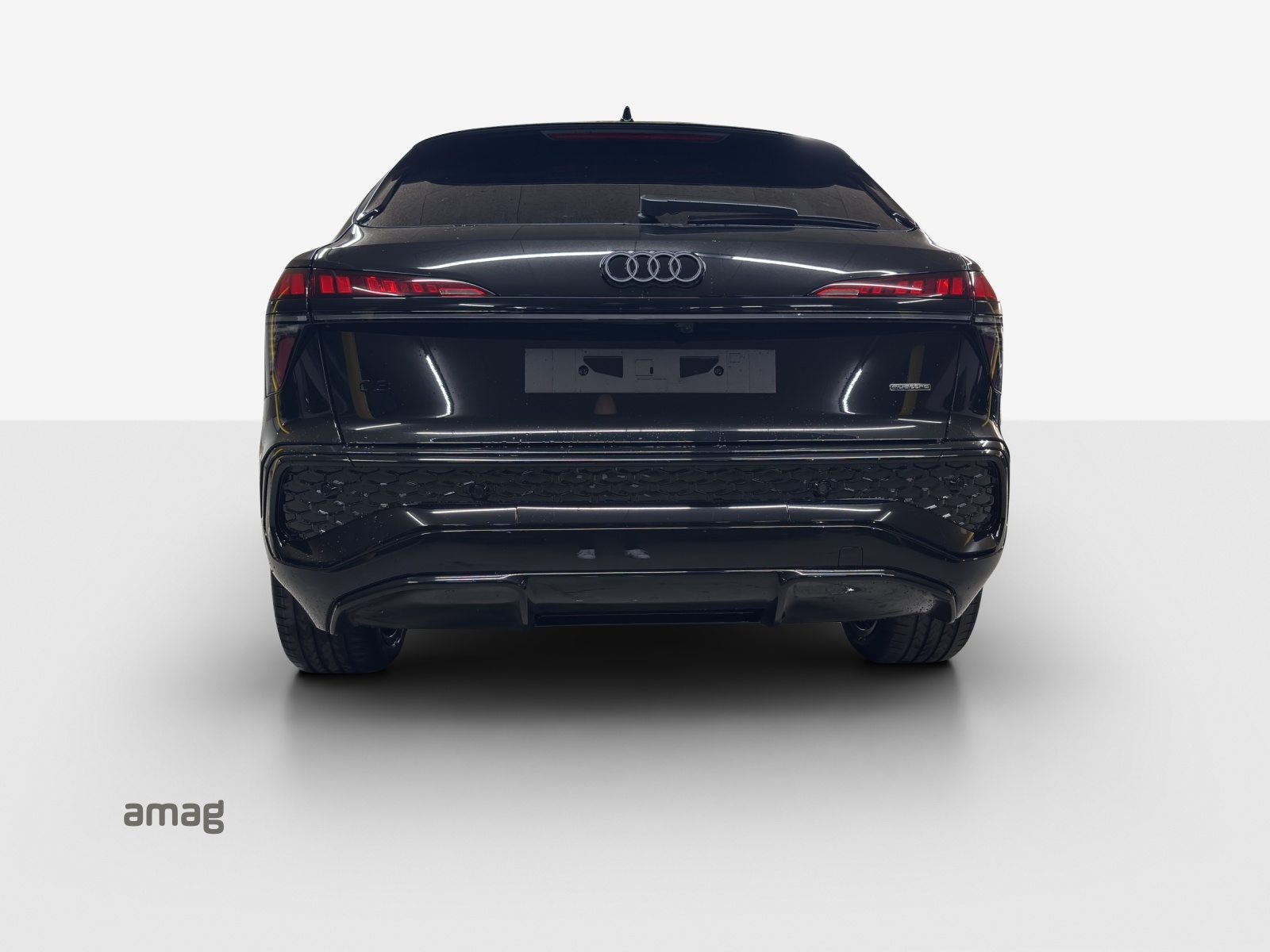 AUDI Q3 SB TFSI 195 kW, Petrol, Ex-demonstrator, Automatic - 4