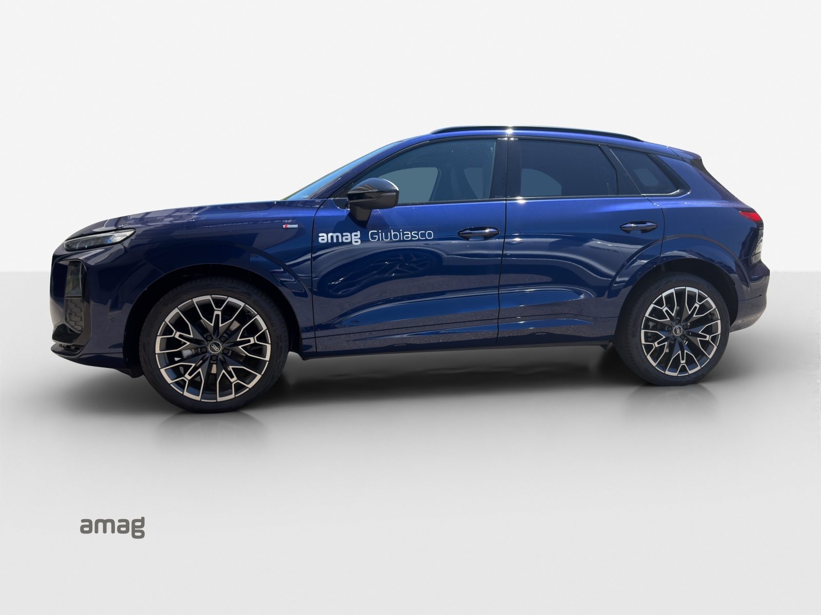 AUDI Q3 SUV TFSI 110 kW, Petrol, Ex-demonstrator, Automatic - 2