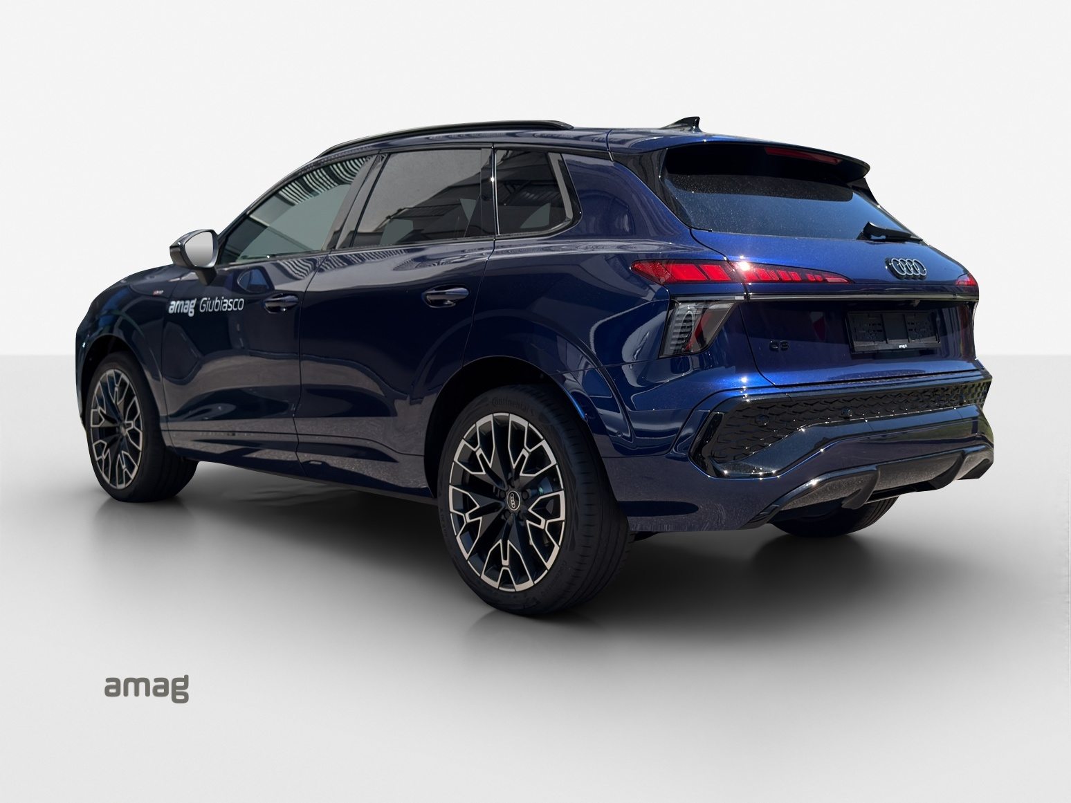 AUDI Q3 SUV TFSI 110 kW, Petrol, Ex-demonstrator, Automatic - 3