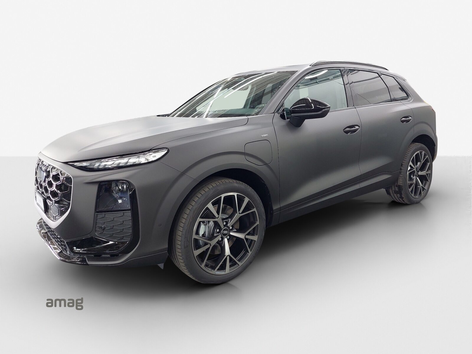 AUDI Q3 SUV e-hybrid 200 kW