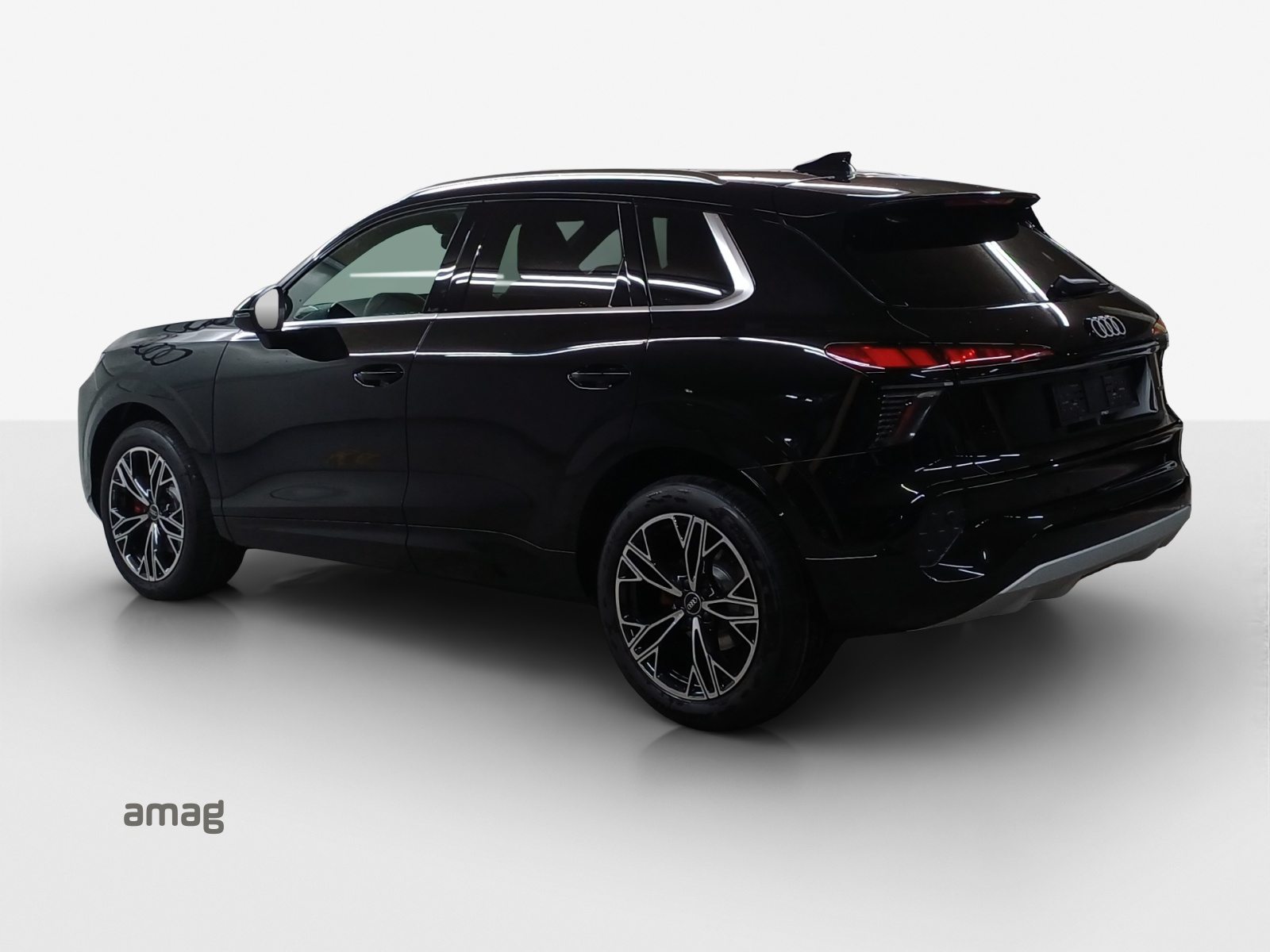 AUDI Q3 SUV TFSI 150 kW, Benzin, Vorführwagen, Automatik - 3