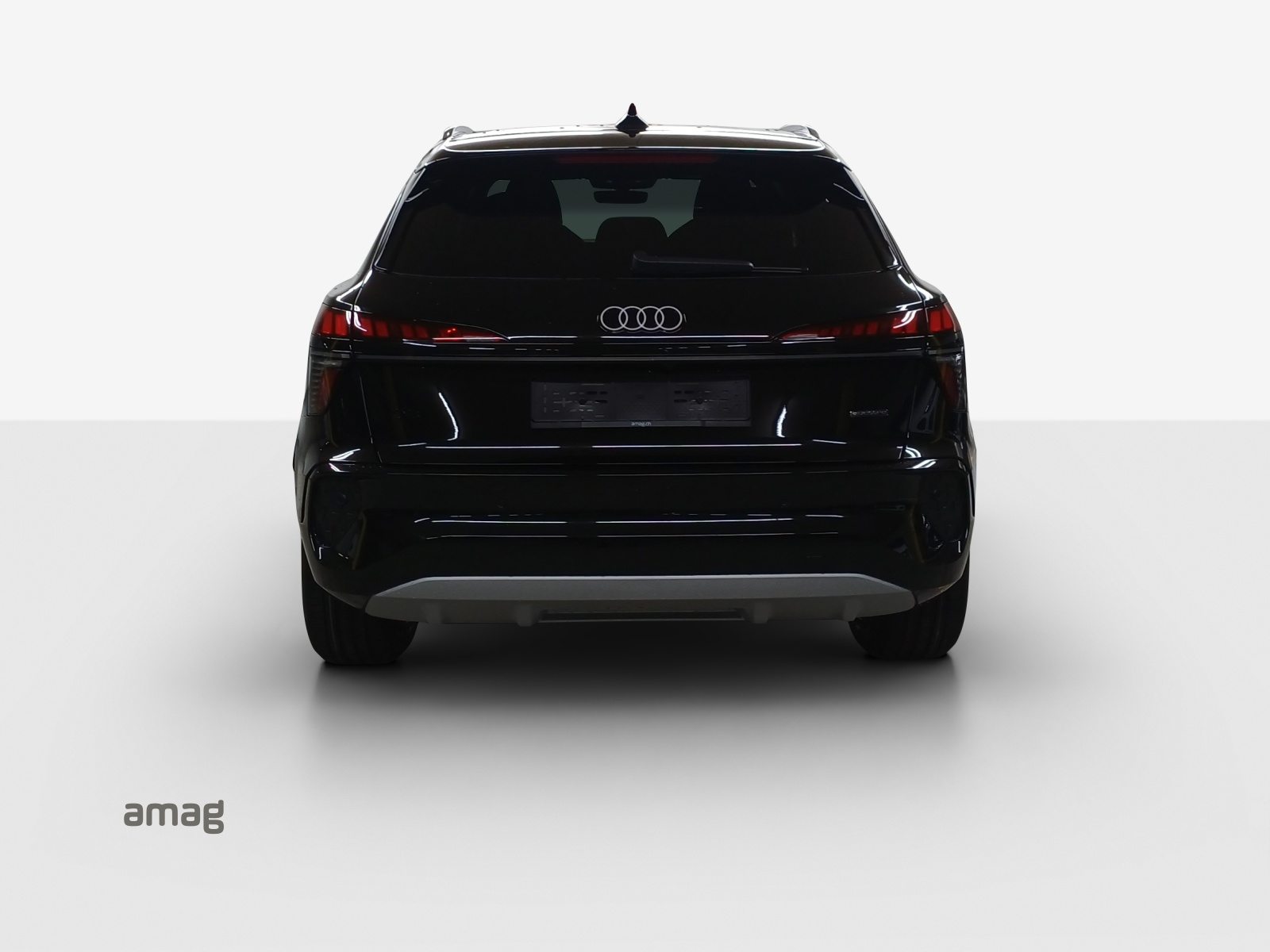 AUDI Q3 SUV TFSI 150 kW, Benzin, Vorführwagen, Automatik - 4