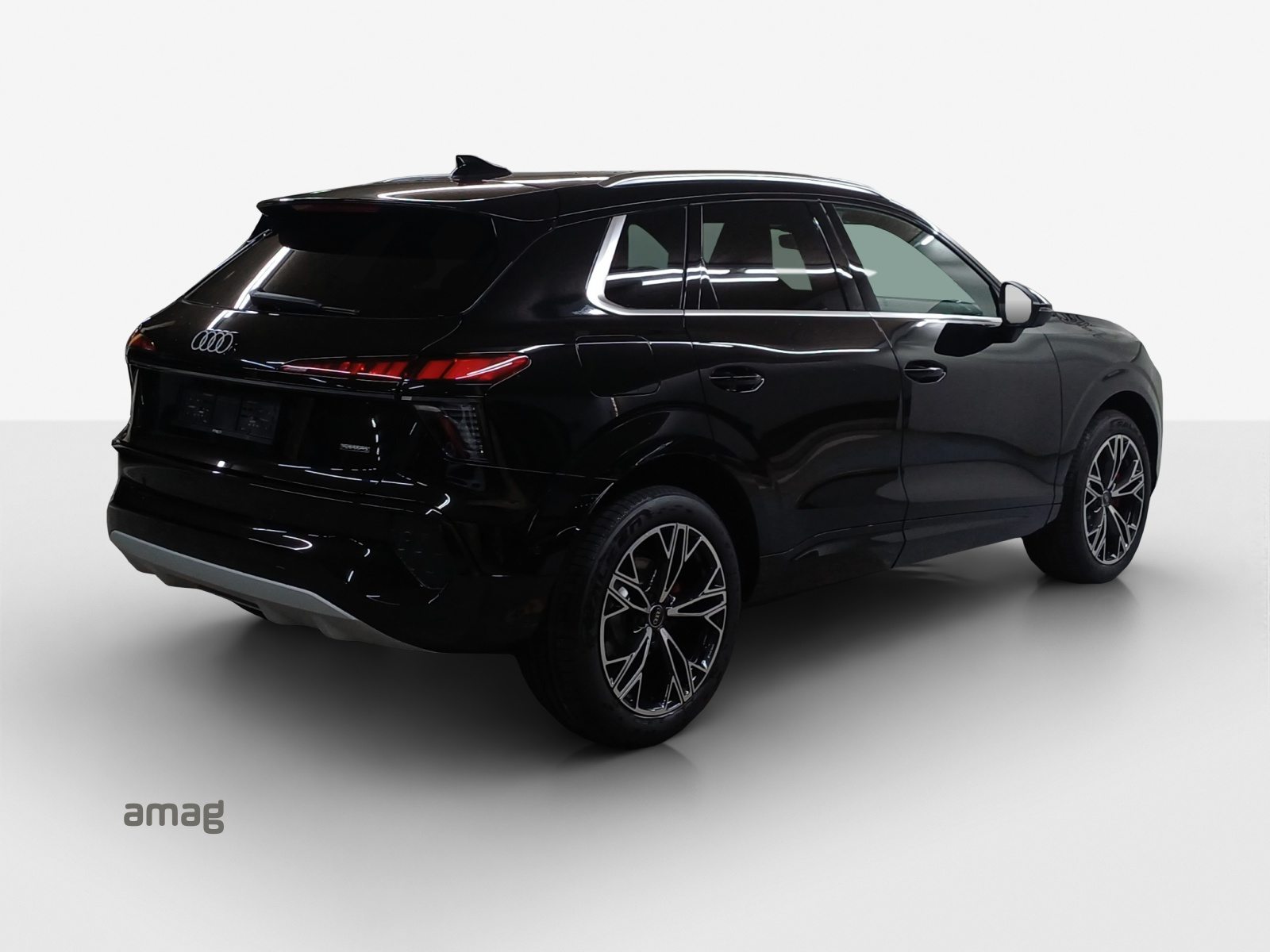AUDI Q3 SUV TFSI 150 kW, Benzin, Vorführwagen, Automatik - 5