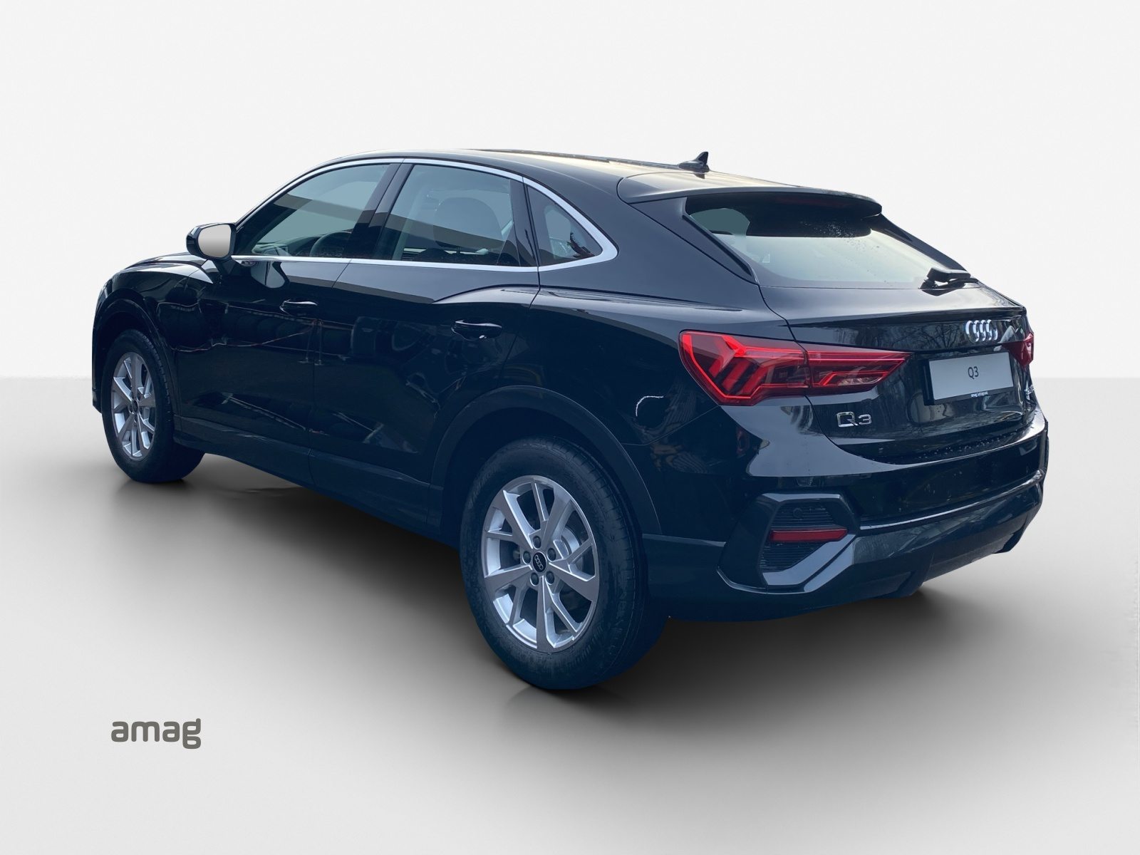AUDI Q3 Sportback 35 TFSI Attraction, Essence, Automatique - 3