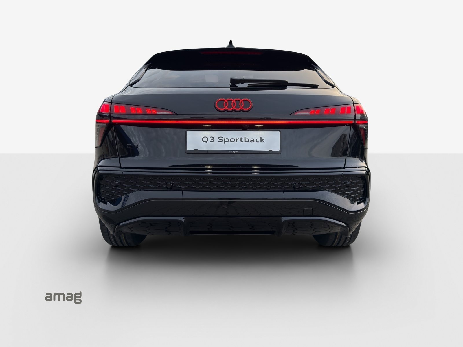 AUDI Q3 SB TFSI 110 kW, Petrol, New car, Automatic - 4