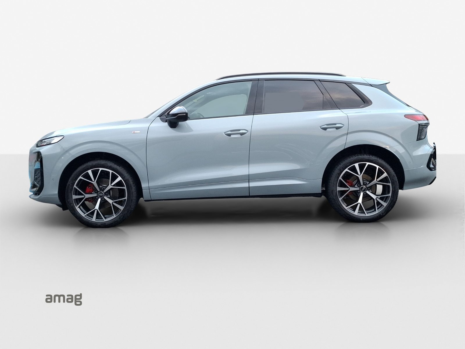 AUDI Q3 SUV TFSI 110 kW, Benzin, Neuwagen, Automat - 2