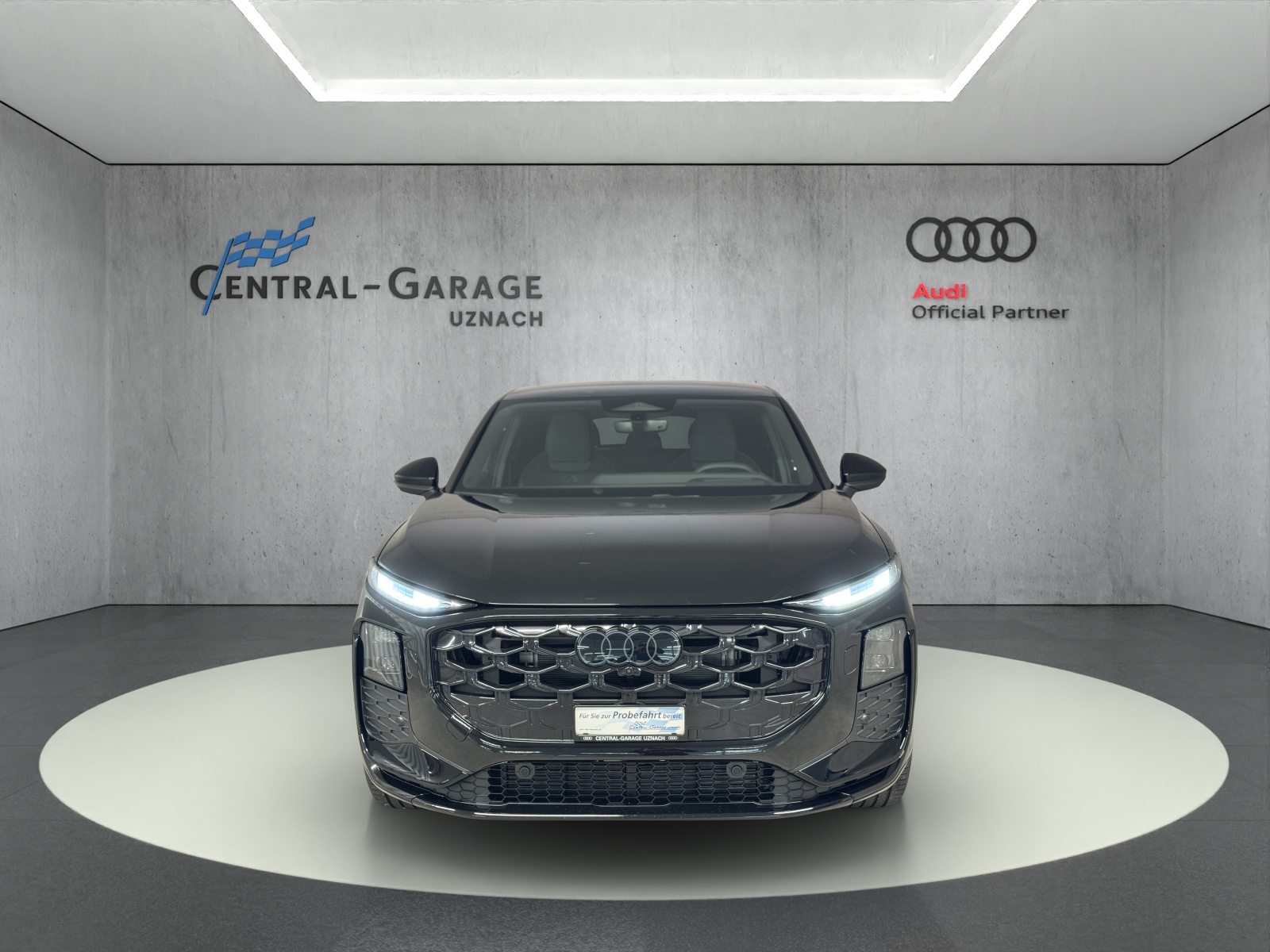 AUDI Q3 SB TFSI 195 kW, Petrol, New car, Automatic - 2